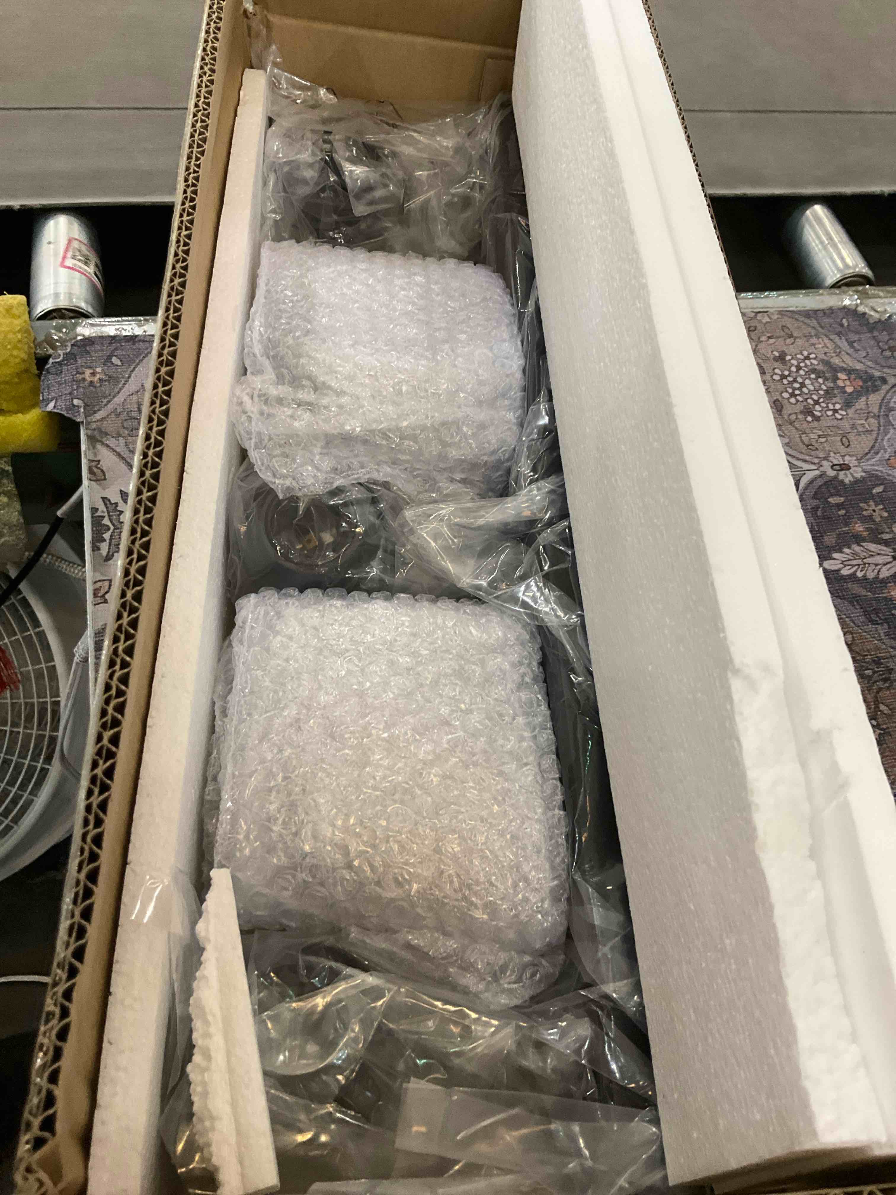 https://s3.amazonaws.com/lotting-images-prod/BargainHunt/EXS01630128_1724260943798.jpeg