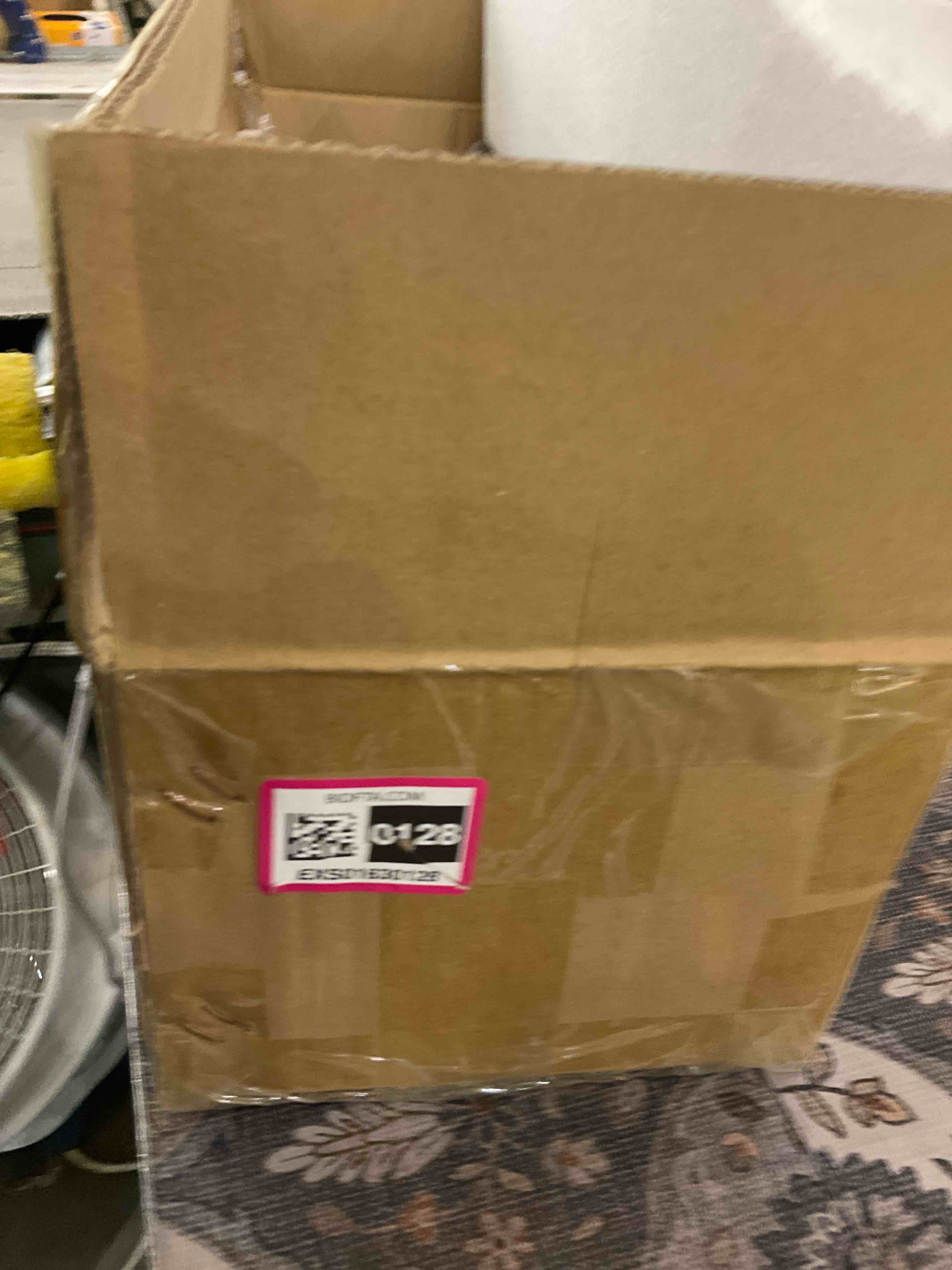 https://s3.amazonaws.com/lotting-images-prod/BargainHunt/EXS01630128_1724260945119.jpeg