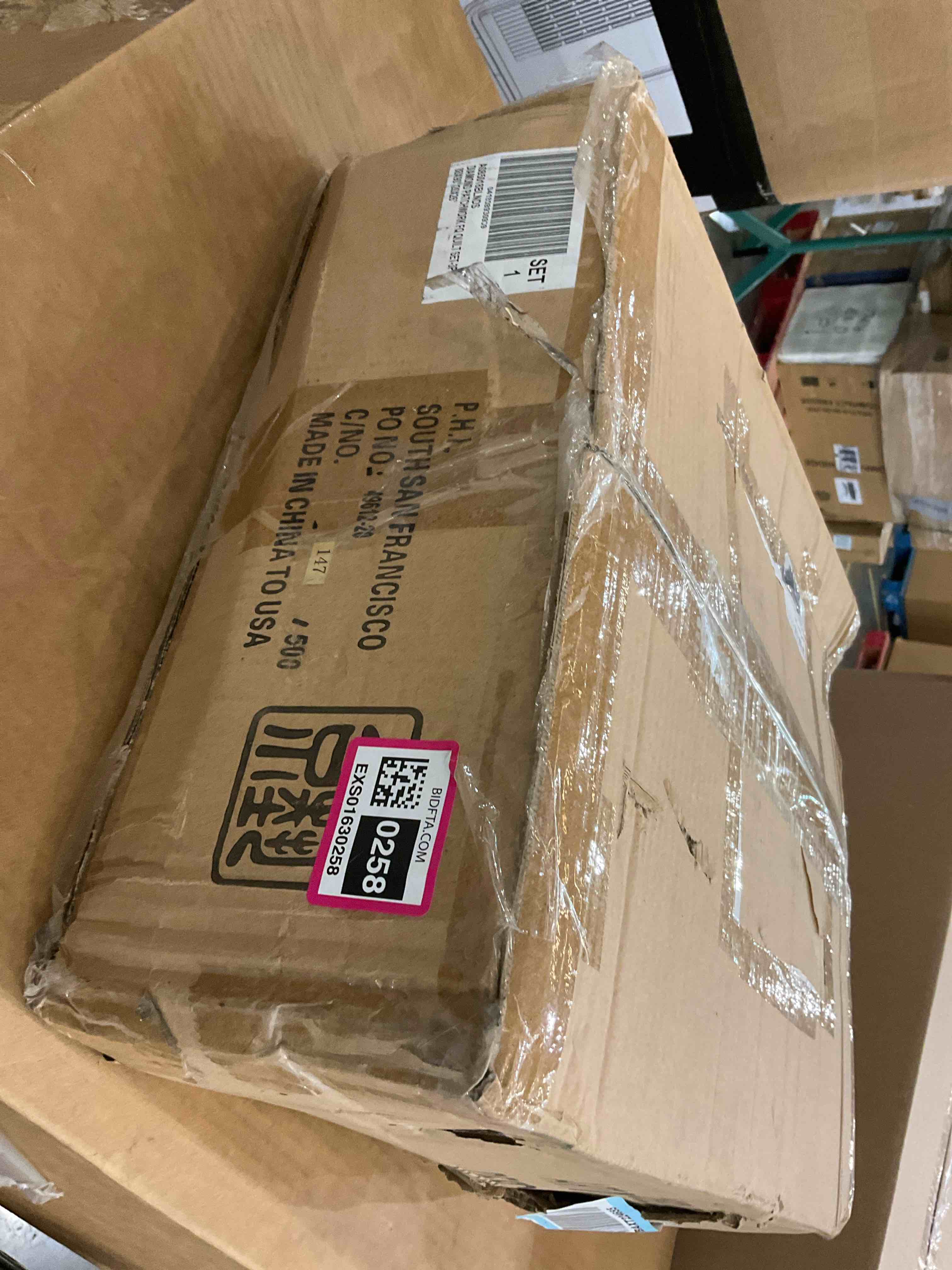 https://s3.amazonaws.com/lotting-images-prod/BargainHunt/EXS01630258_1724348473170.jpeg