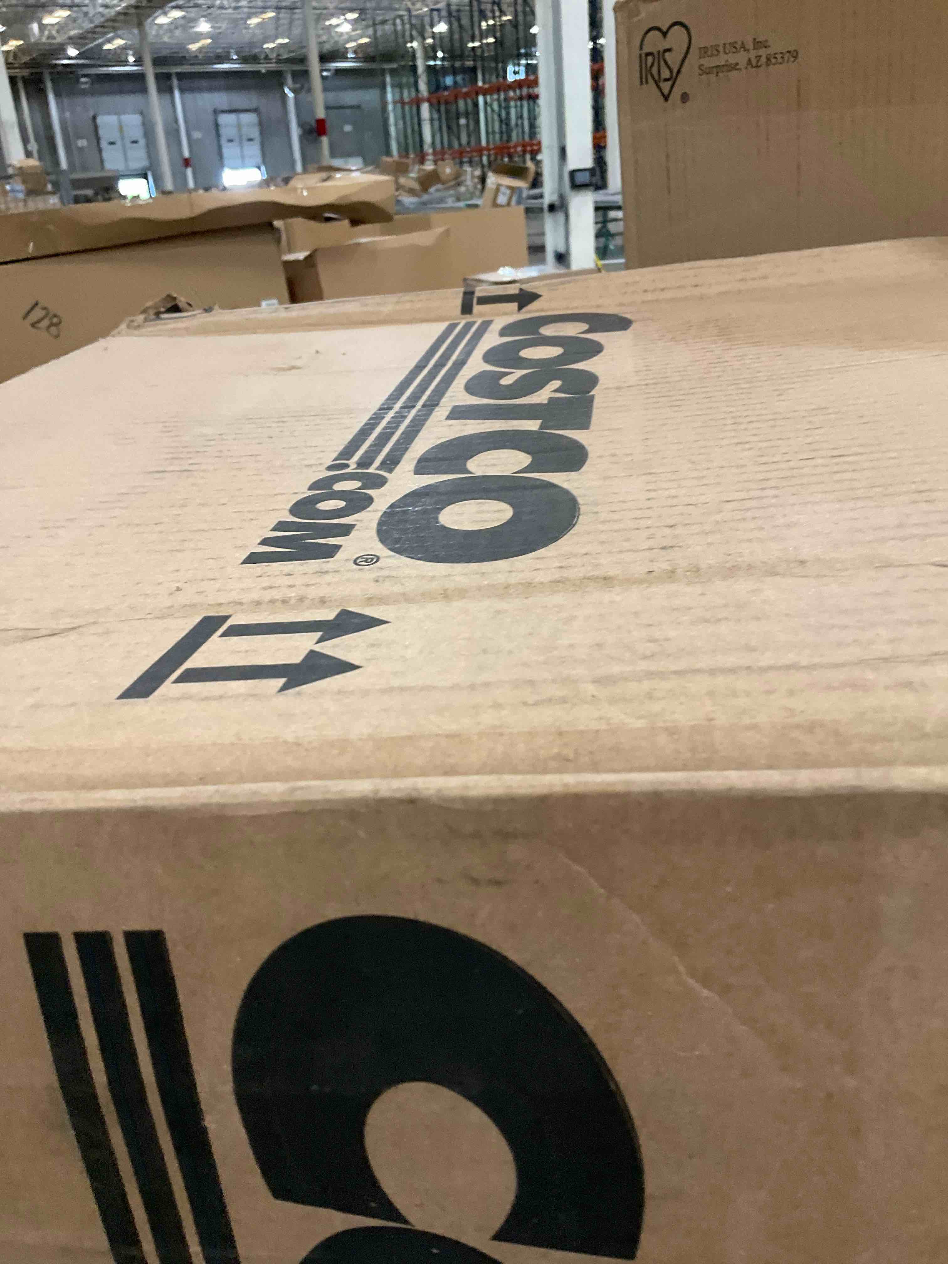 https://s3.amazonaws.com/lotting-images-prod/BargainHunt/EXS01631127_1724432962833.jpeg