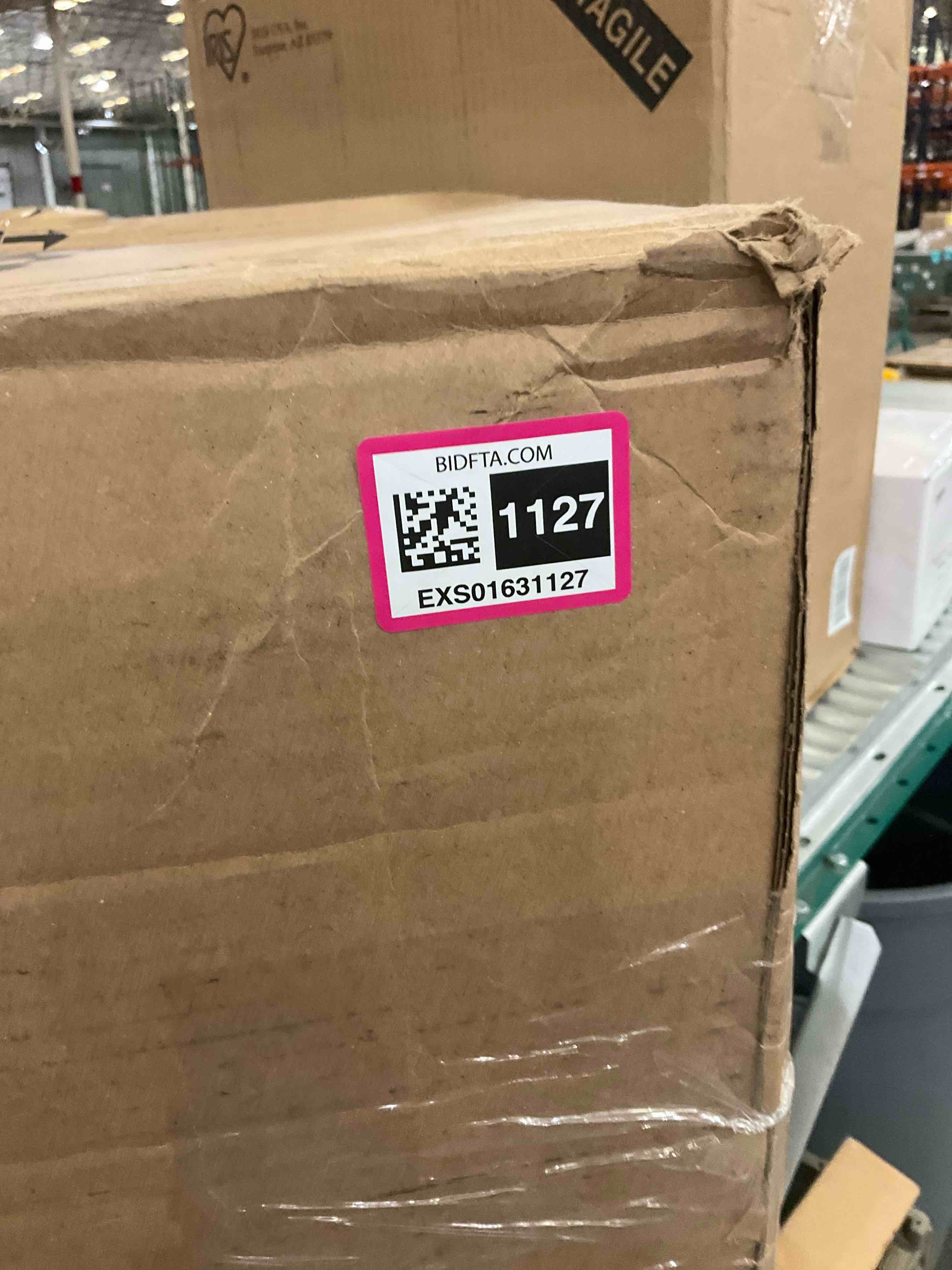 https://s3.amazonaws.com/lotting-images-prod/BargainHunt/EXS01631127_1724432973680.jpeg