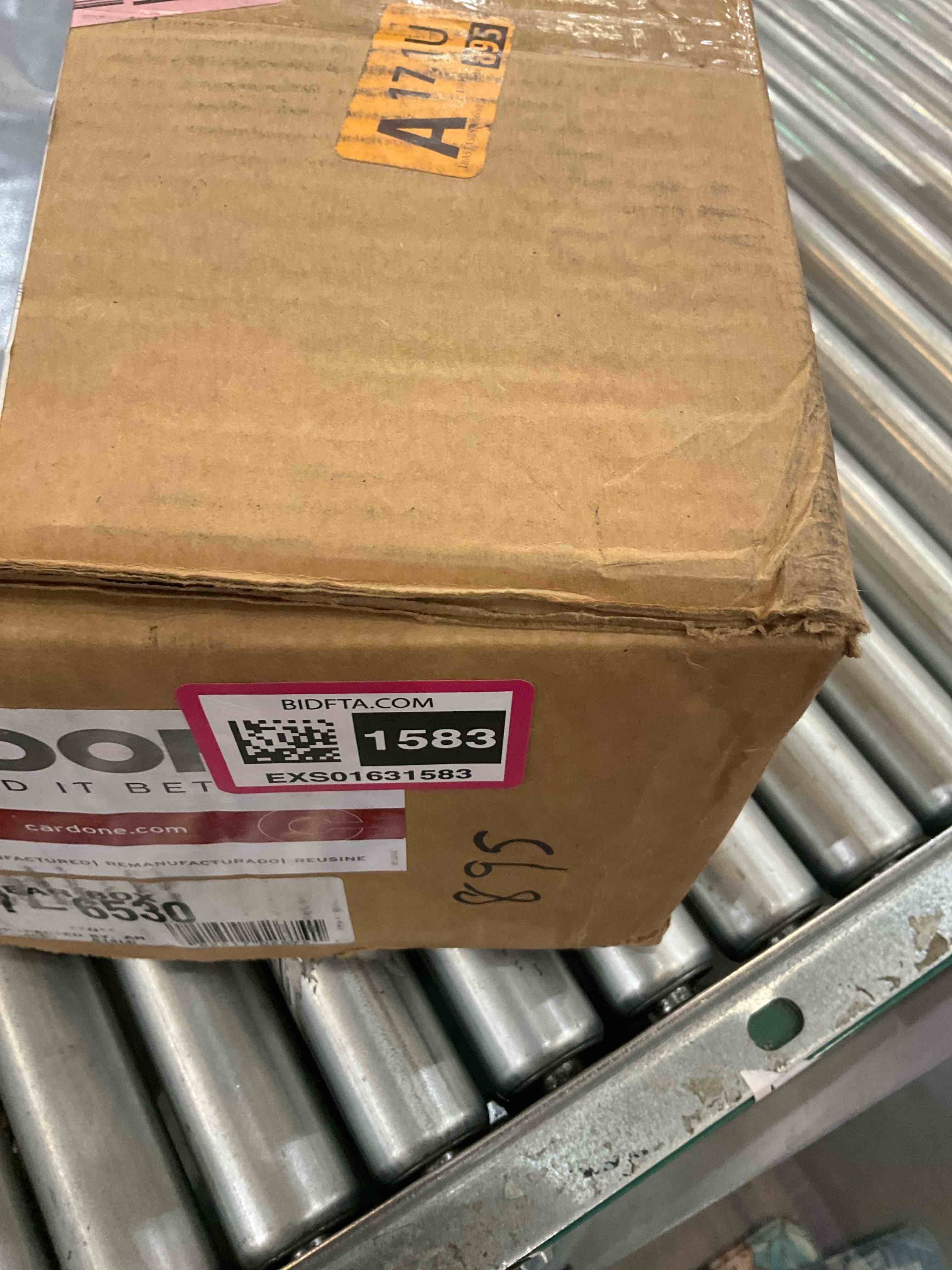 https://s3.amazonaws.com/lotting-images-prod/BargainHunt/EXS01631583_1724174196477.jpeg