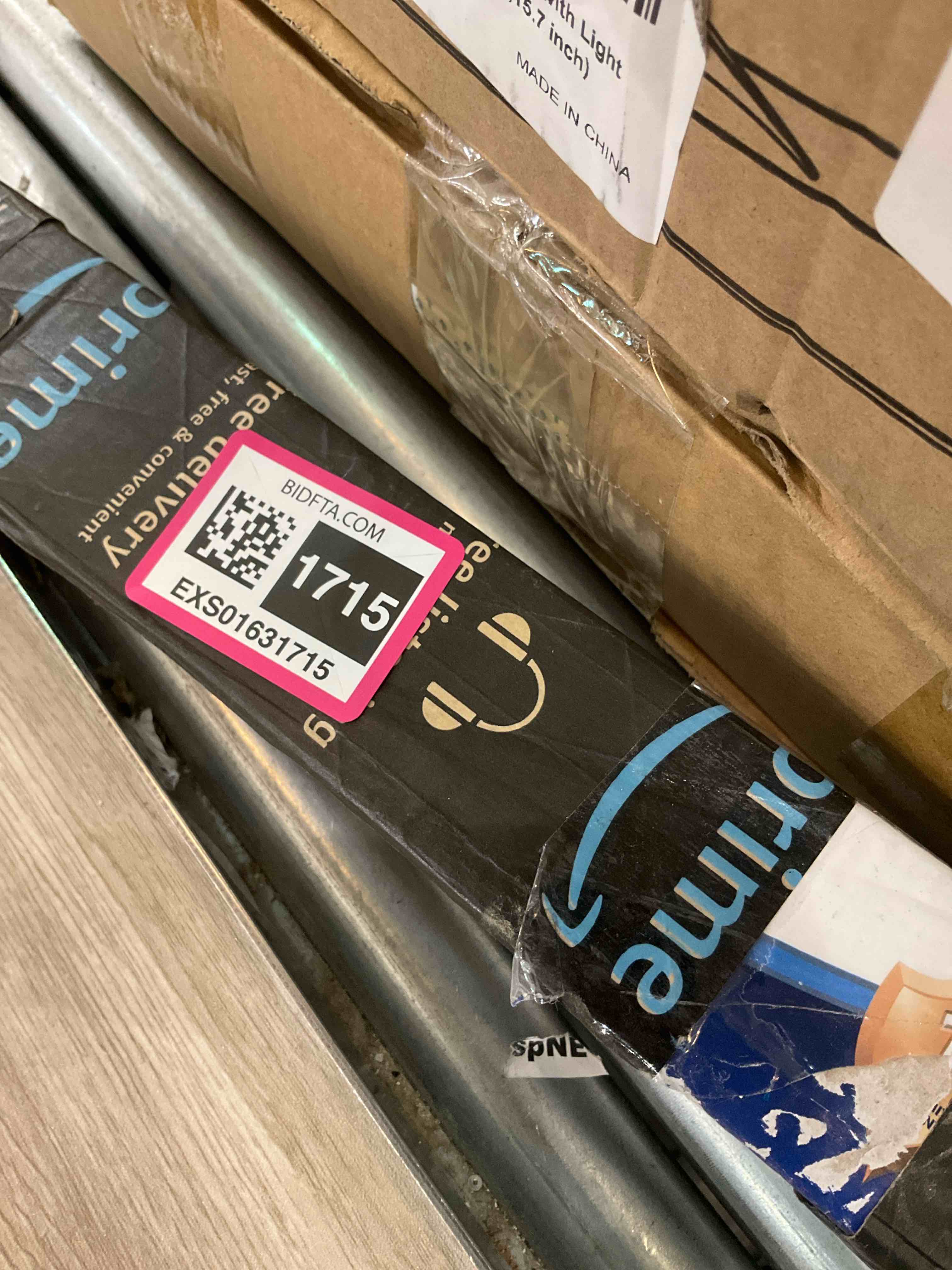 https://s3.amazonaws.com/lotting-images-prod/BargainHunt/EXS01631715_1724254492074.jpeg