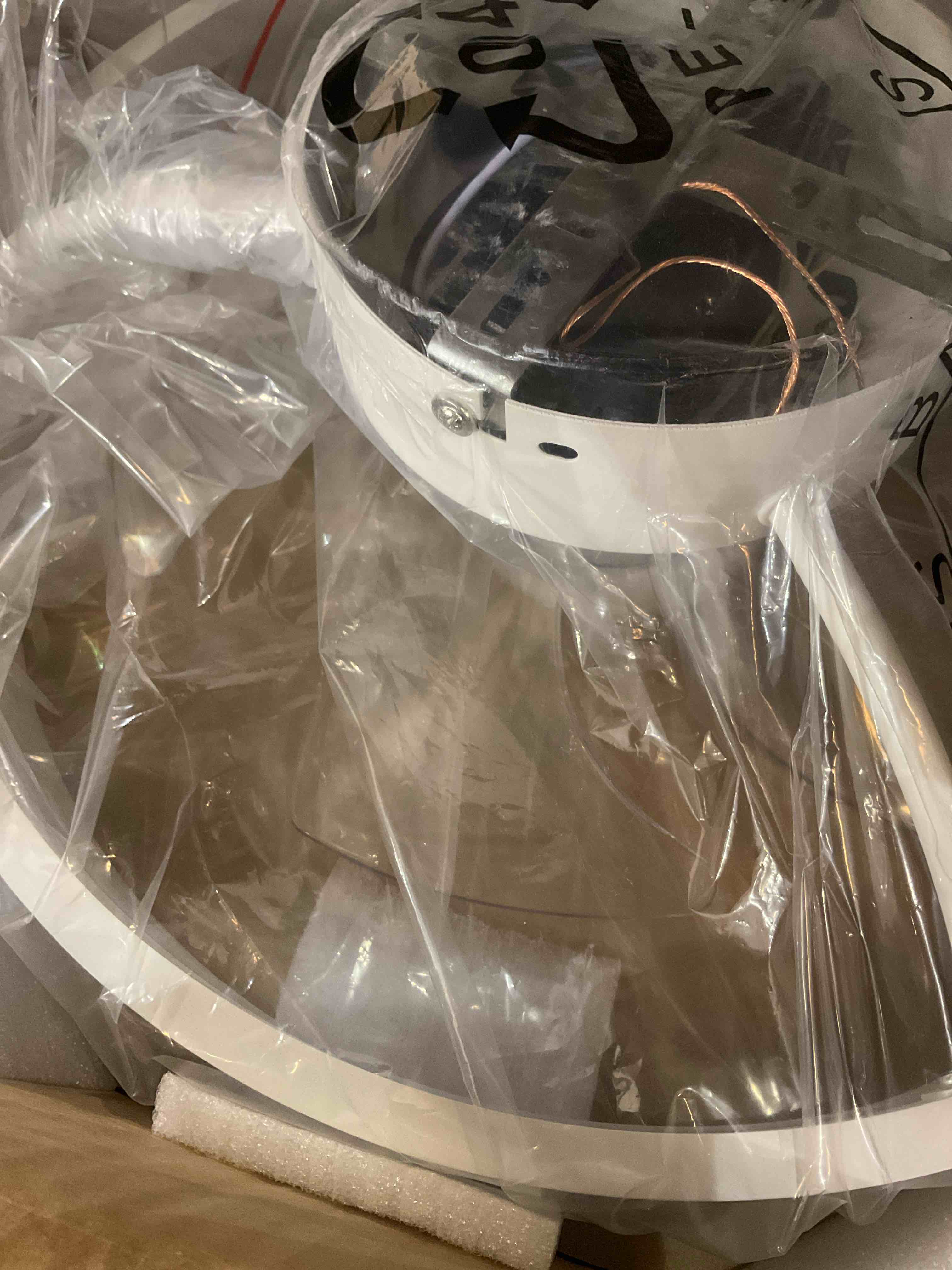 https://s3.amazonaws.com/lotting-images-prod/BargainHunt/EXS01631716_1724254591959.jpeg