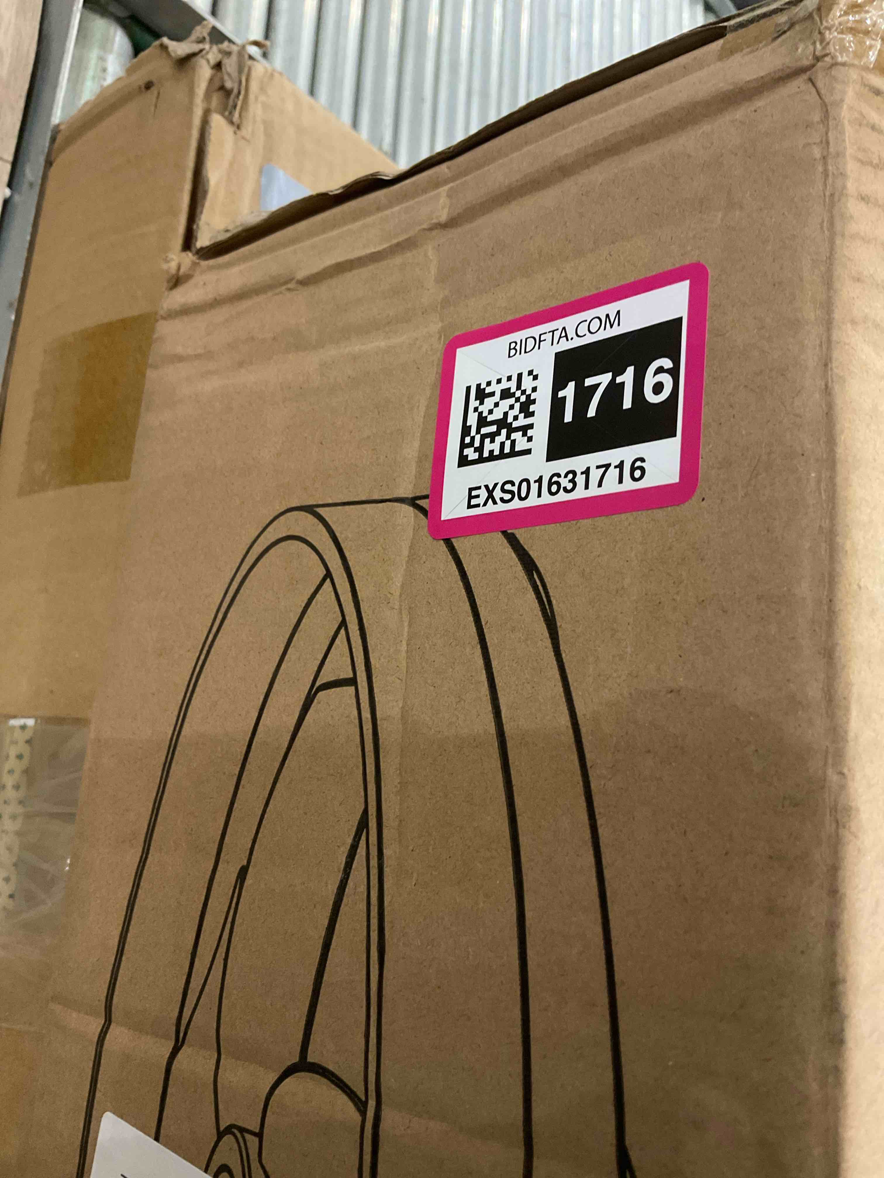 https://s3.amazonaws.com/lotting-images-prod/BargainHunt/EXS01631716_1724254645448.jpeg