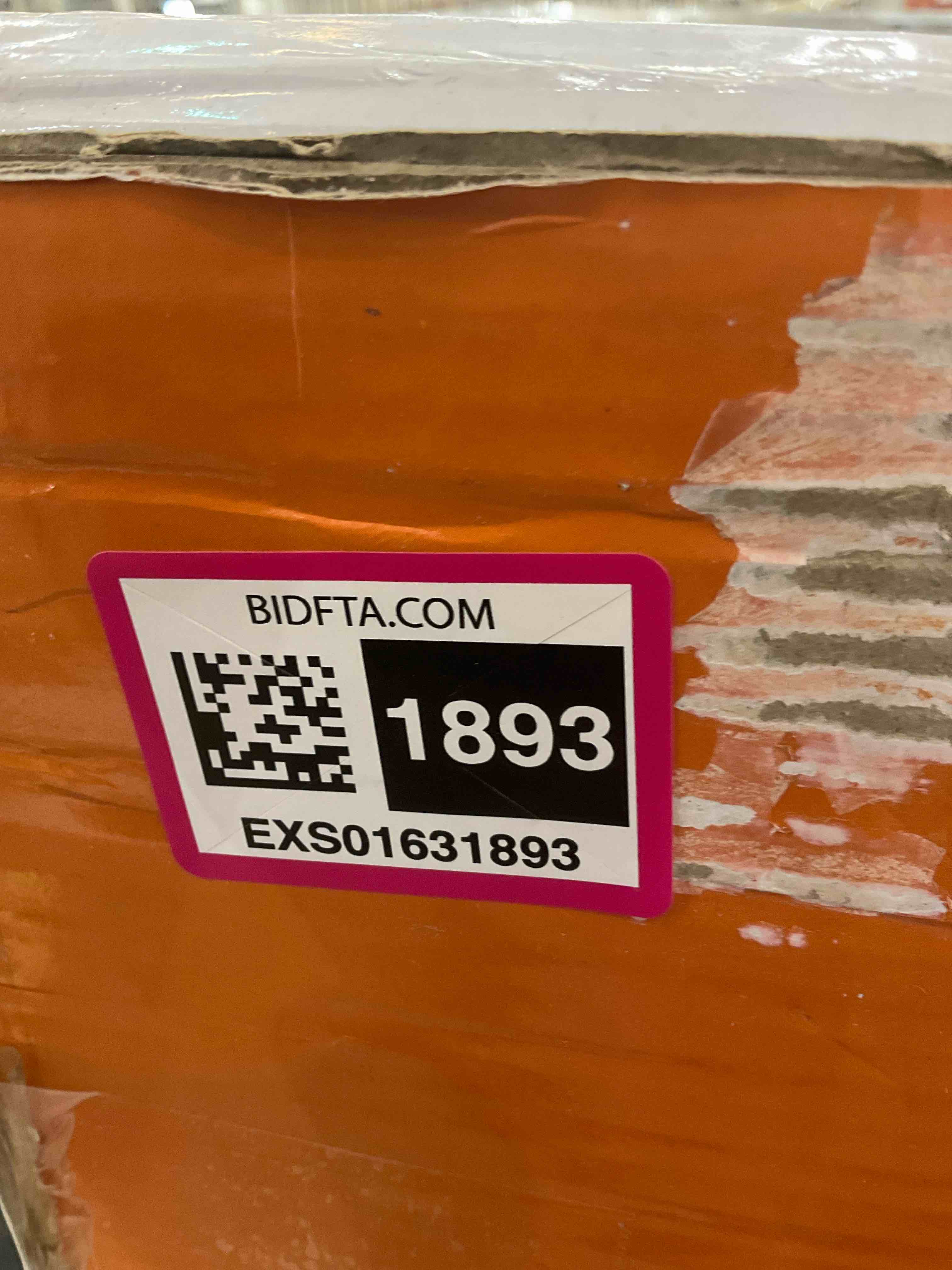 https://s3.amazonaws.com/lotting-images-prod/BargainHunt/EXS01631893_1724347816779.jpeg