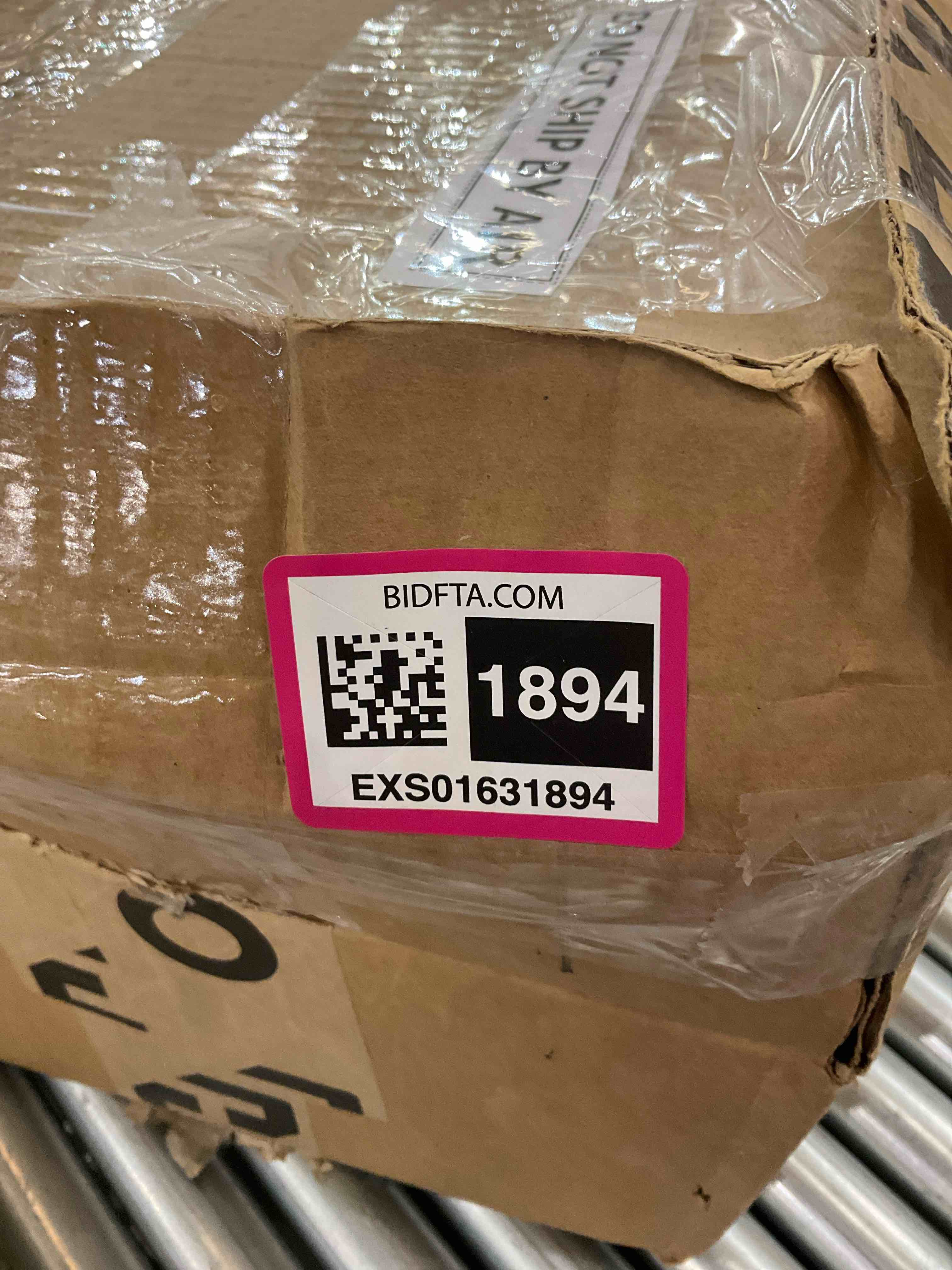 https://s3.amazonaws.com/lotting-images-prod/BargainHunt/EXS01631894_1724347959578.jpeg