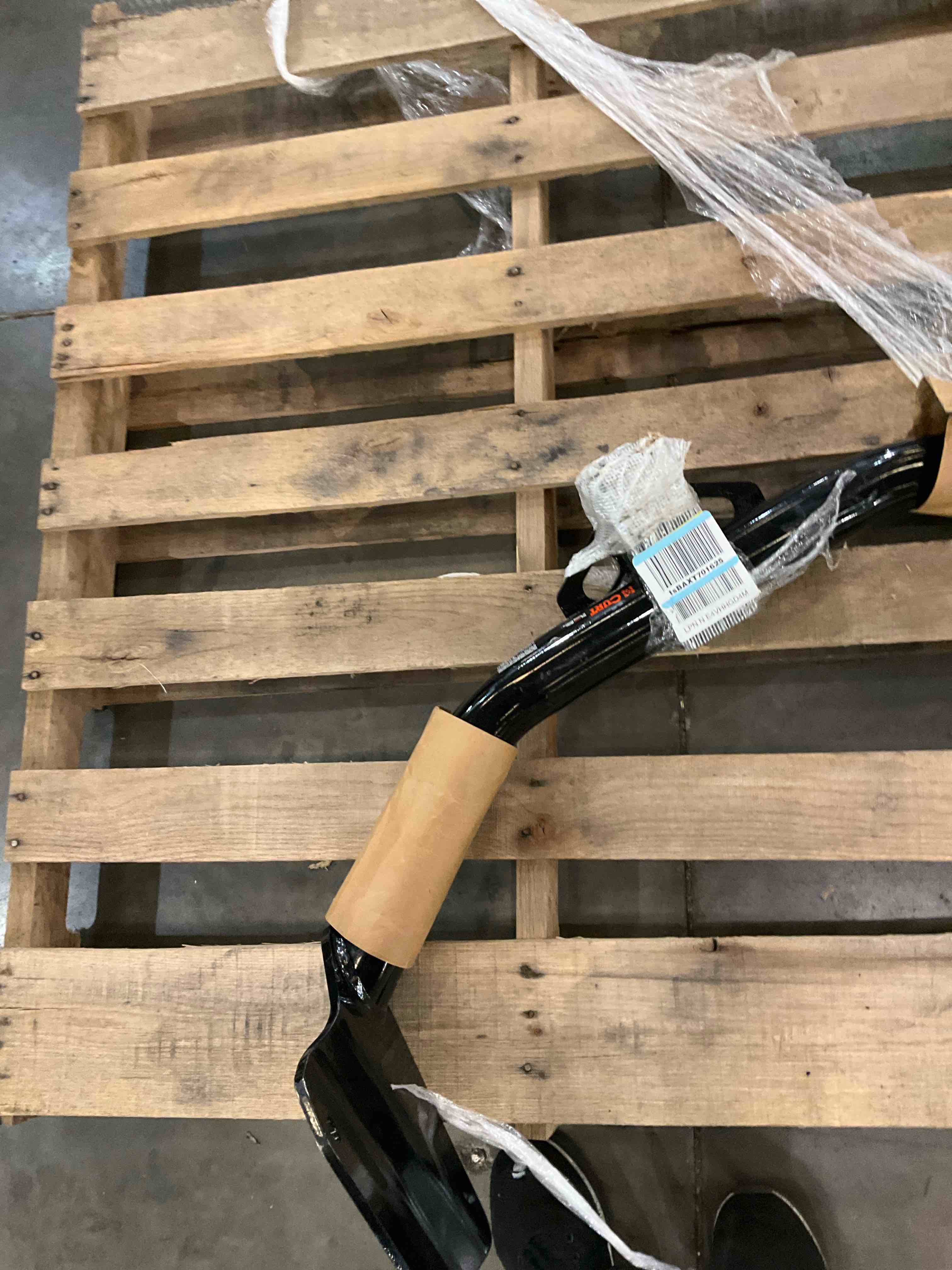 https://s3.amazonaws.com/lotting-images-prod/BargainHunt/EXS01639063_1723834303563.jpeg