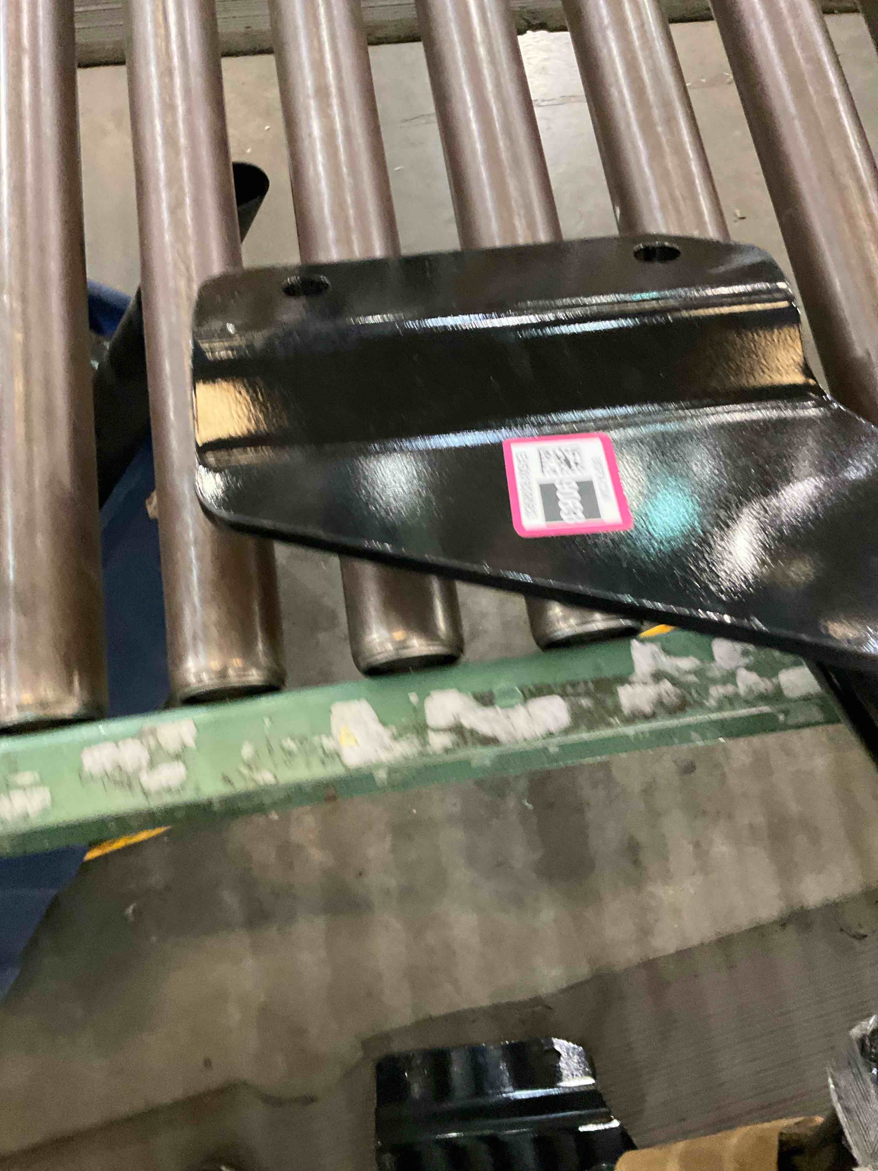 https://s3.amazonaws.com/lotting-images-prod/BargainHunt/EXS01639063_1723834352508.jpeg