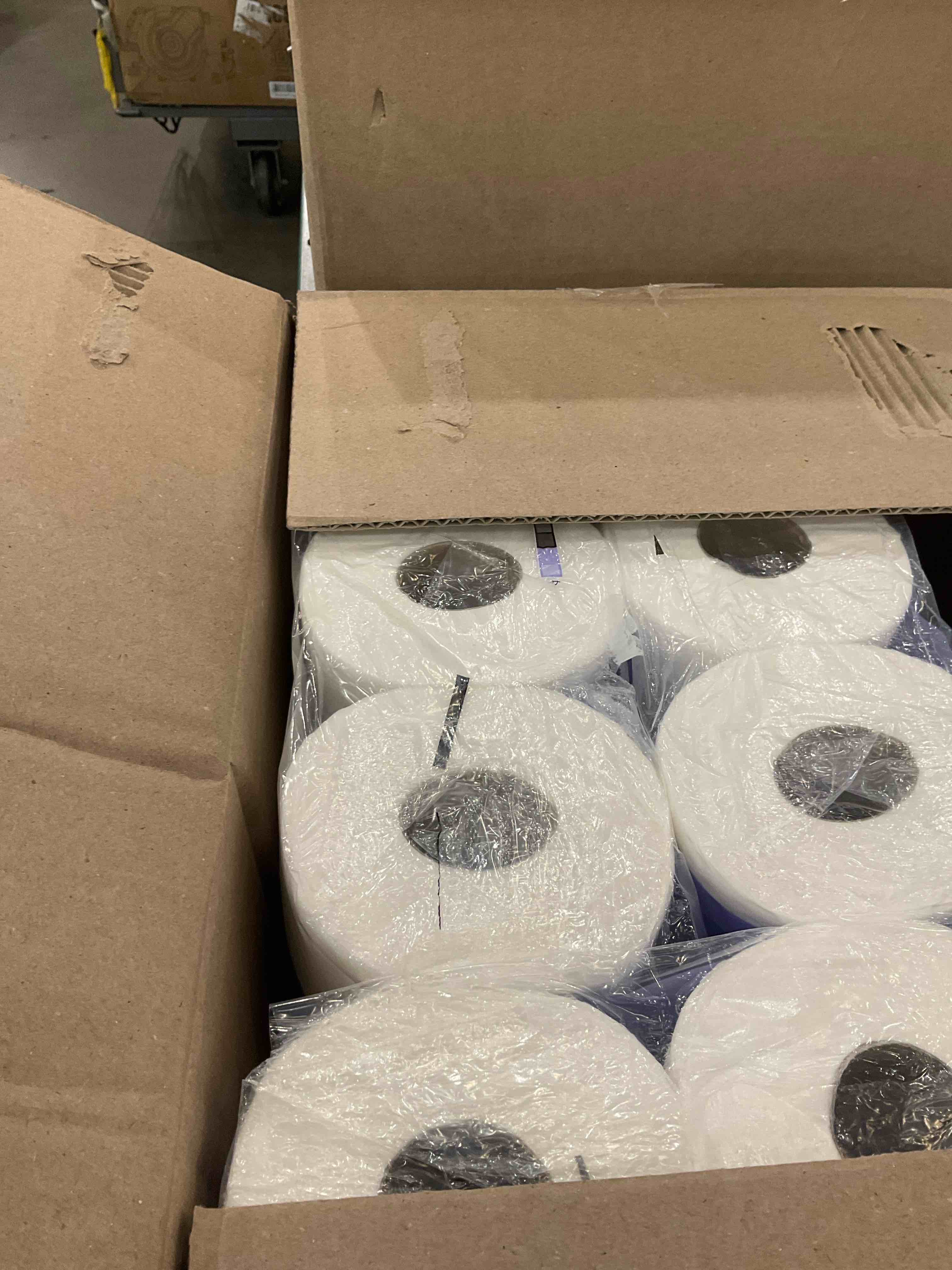 https://s3.amazonaws.com/lotting-images-prod/BargainHunt/EXS01640047_1721755866355.jpeg