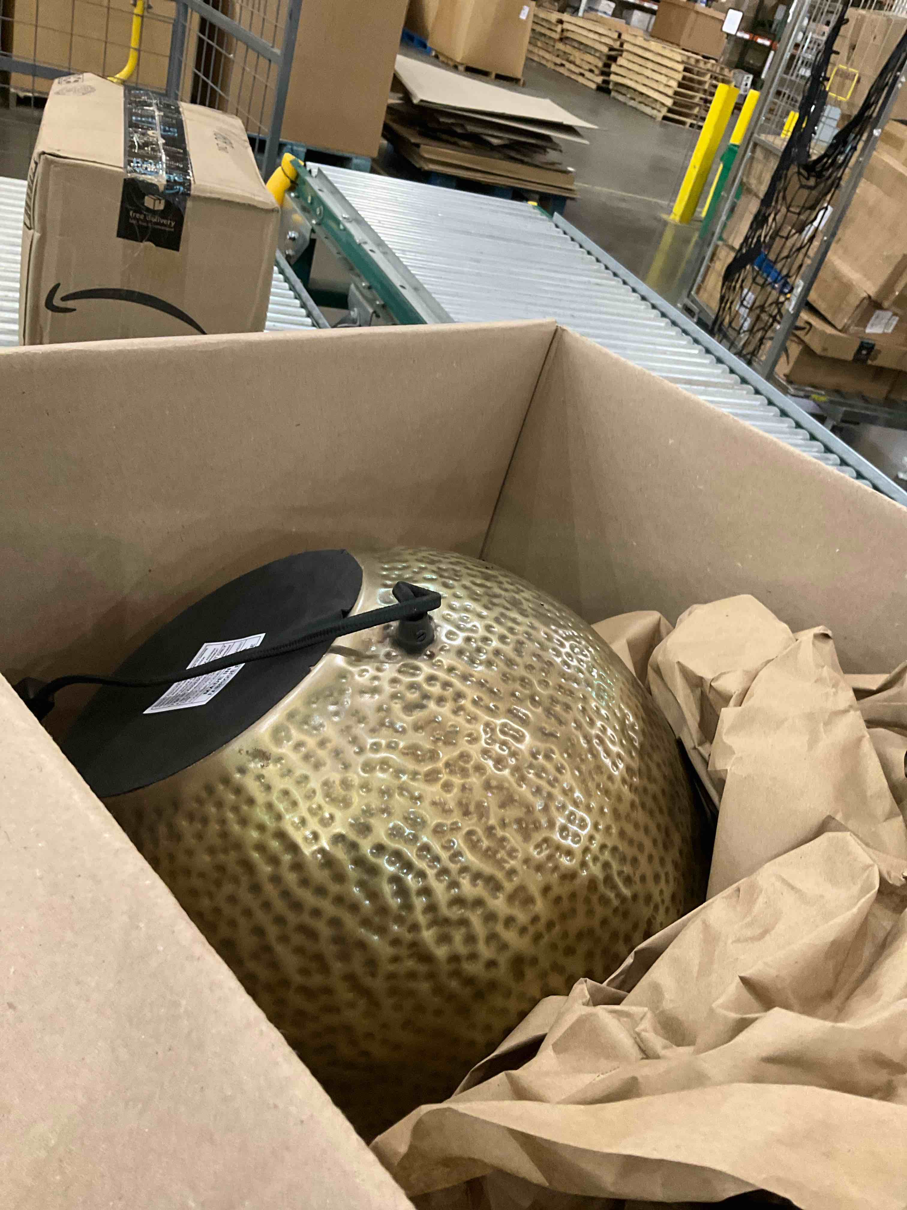 https://s3.amazonaws.com/lotting-images-prod/BargainHunt/EXS01640048_1721755950727.jpeg