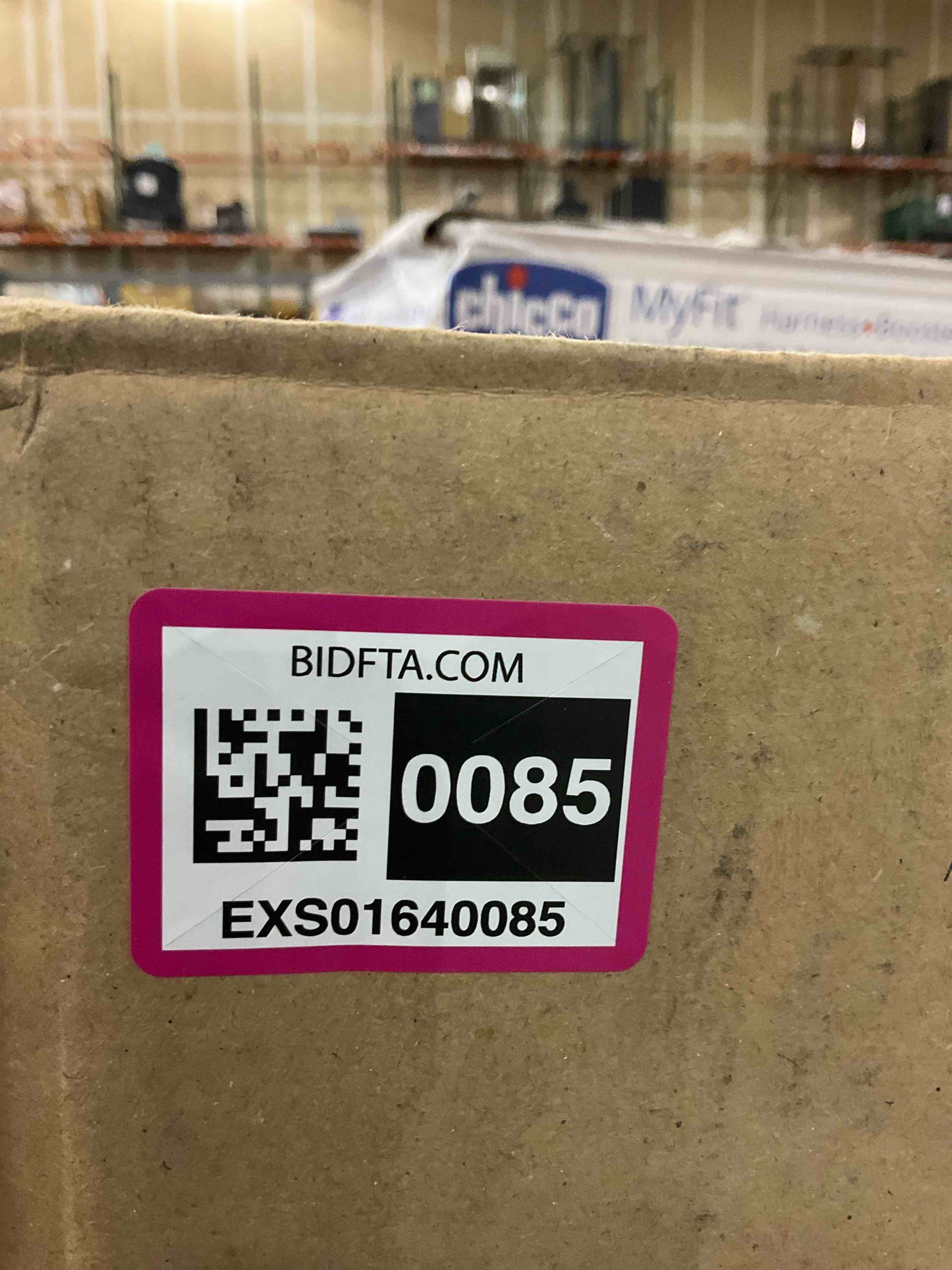 https://s3.amazonaws.com/lotting-images-prod/BargainHunt/EXS01640085_1721823933004.jpeg