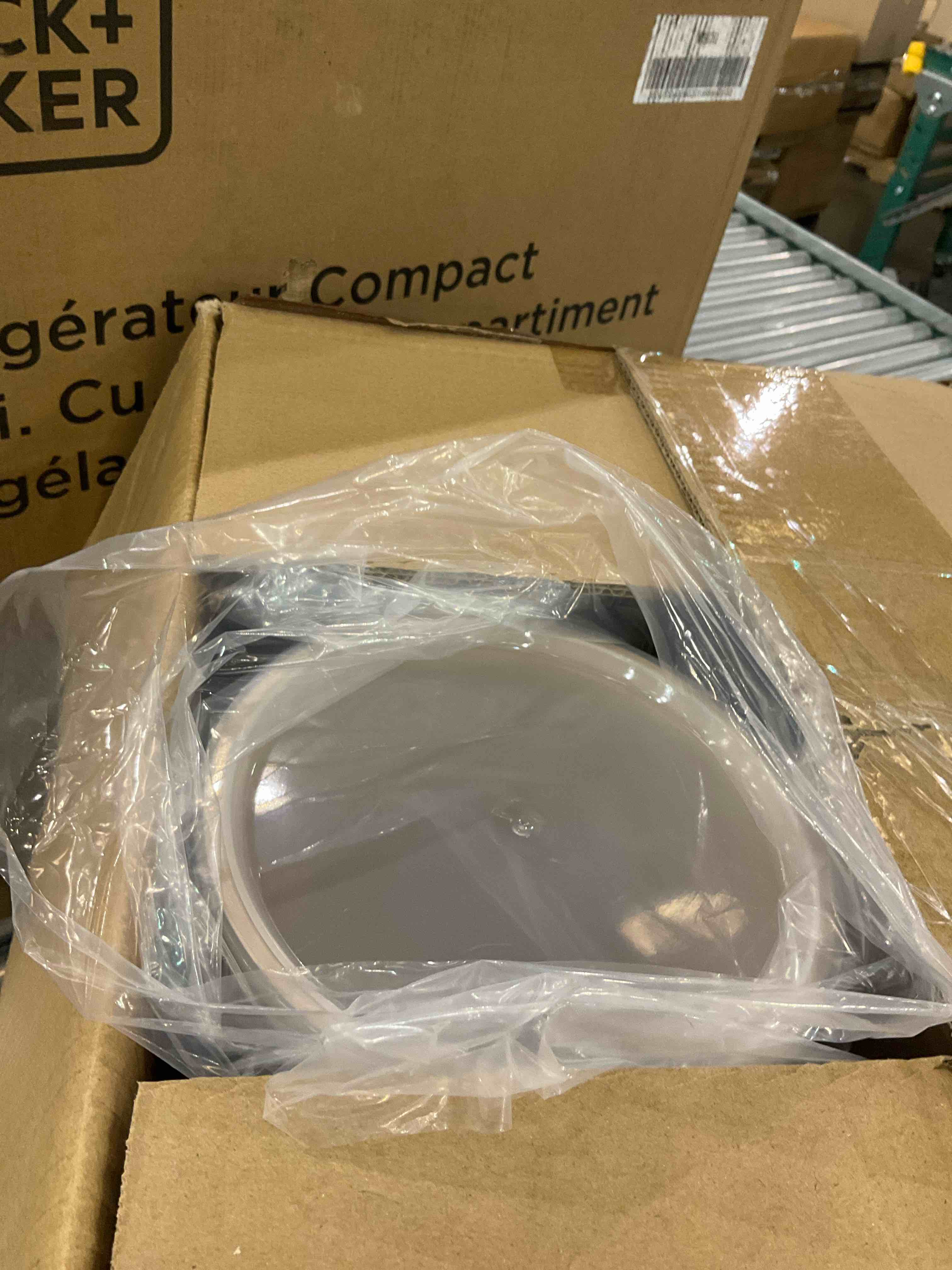 https://s3.amazonaws.com/lotting-images-prod/BargainHunt/EXS01640138_1721835363660.jpeg