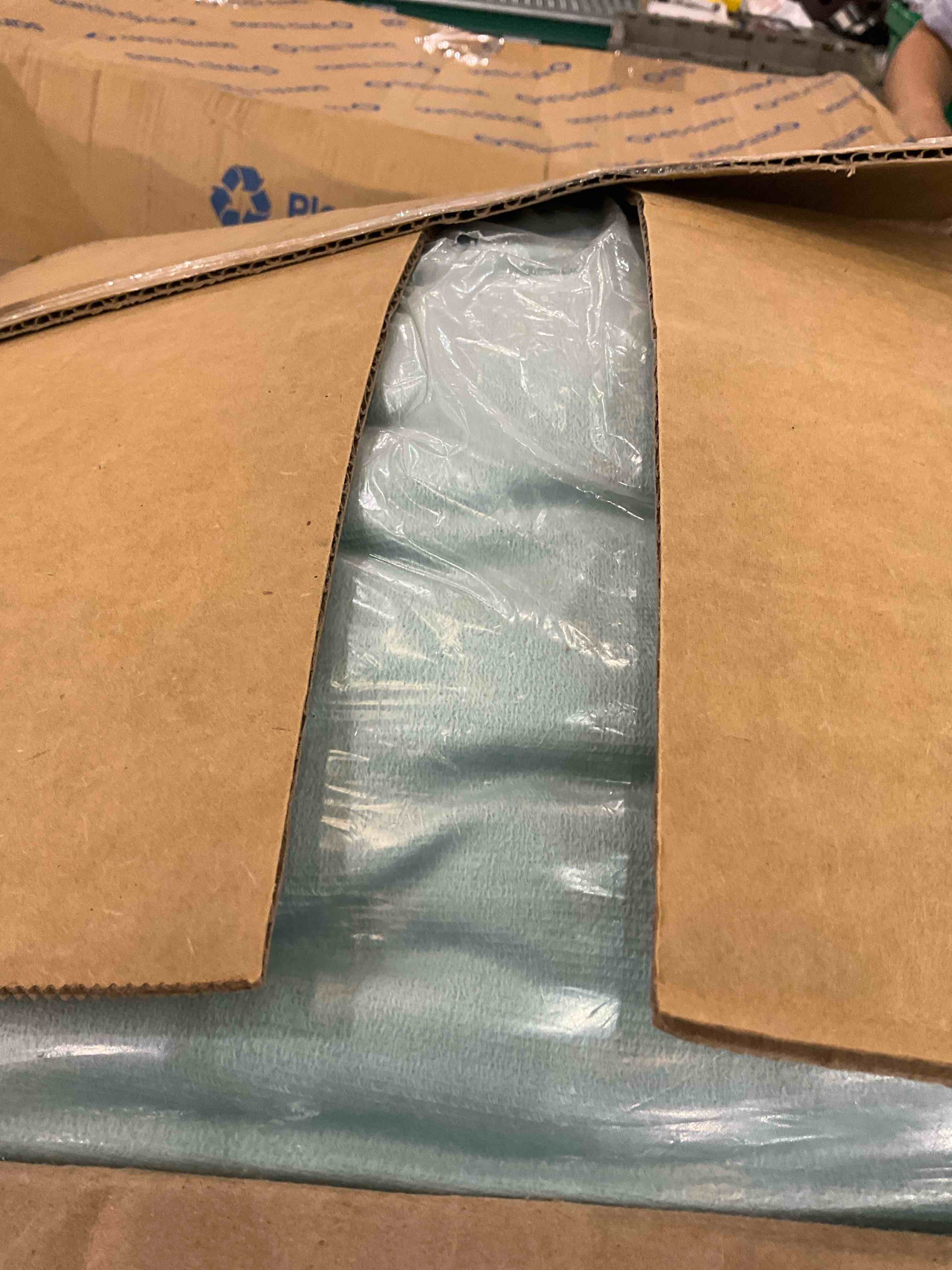 https://s3.amazonaws.com/lotting-images-prod/BargainHunt/EXS01640279_1721930047117.jpeg