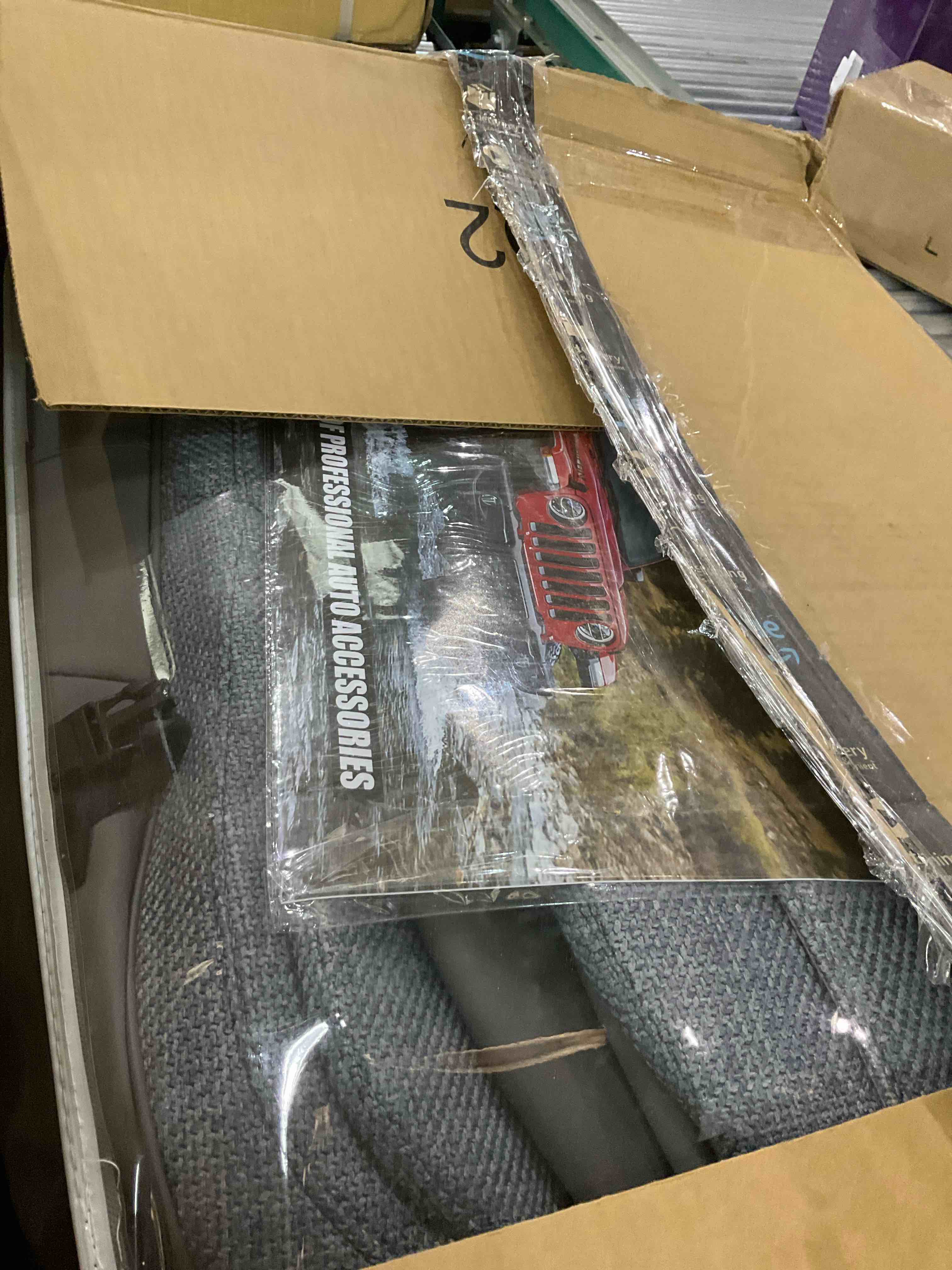 https://s3.amazonaws.com/lotting-images-prod/BargainHunt/EXS01640316_1721995932692.jpeg