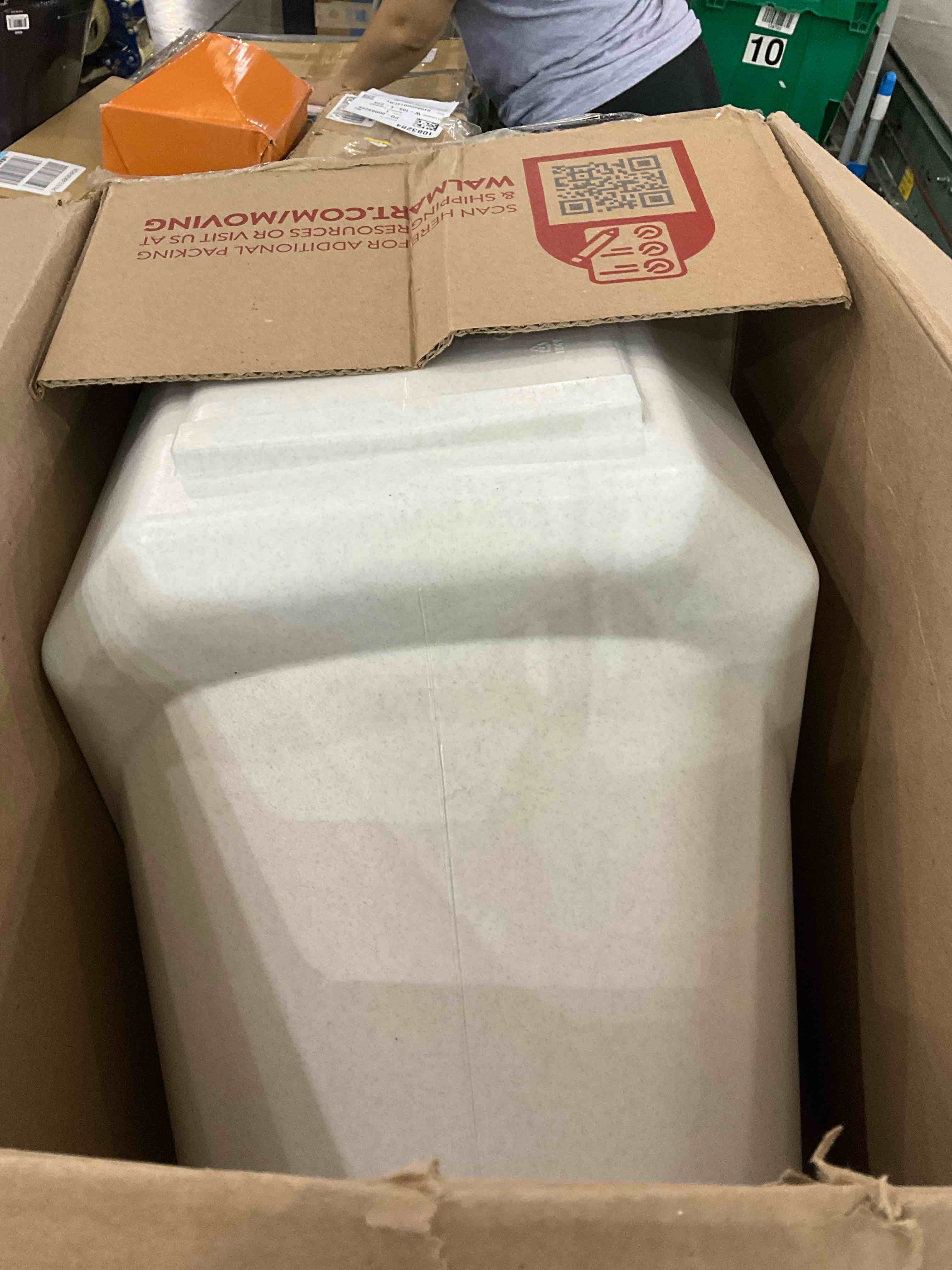 https://s3.amazonaws.com/lotting-images-prod/BargainHunt/EXS01640402_1722262803510.jpeg