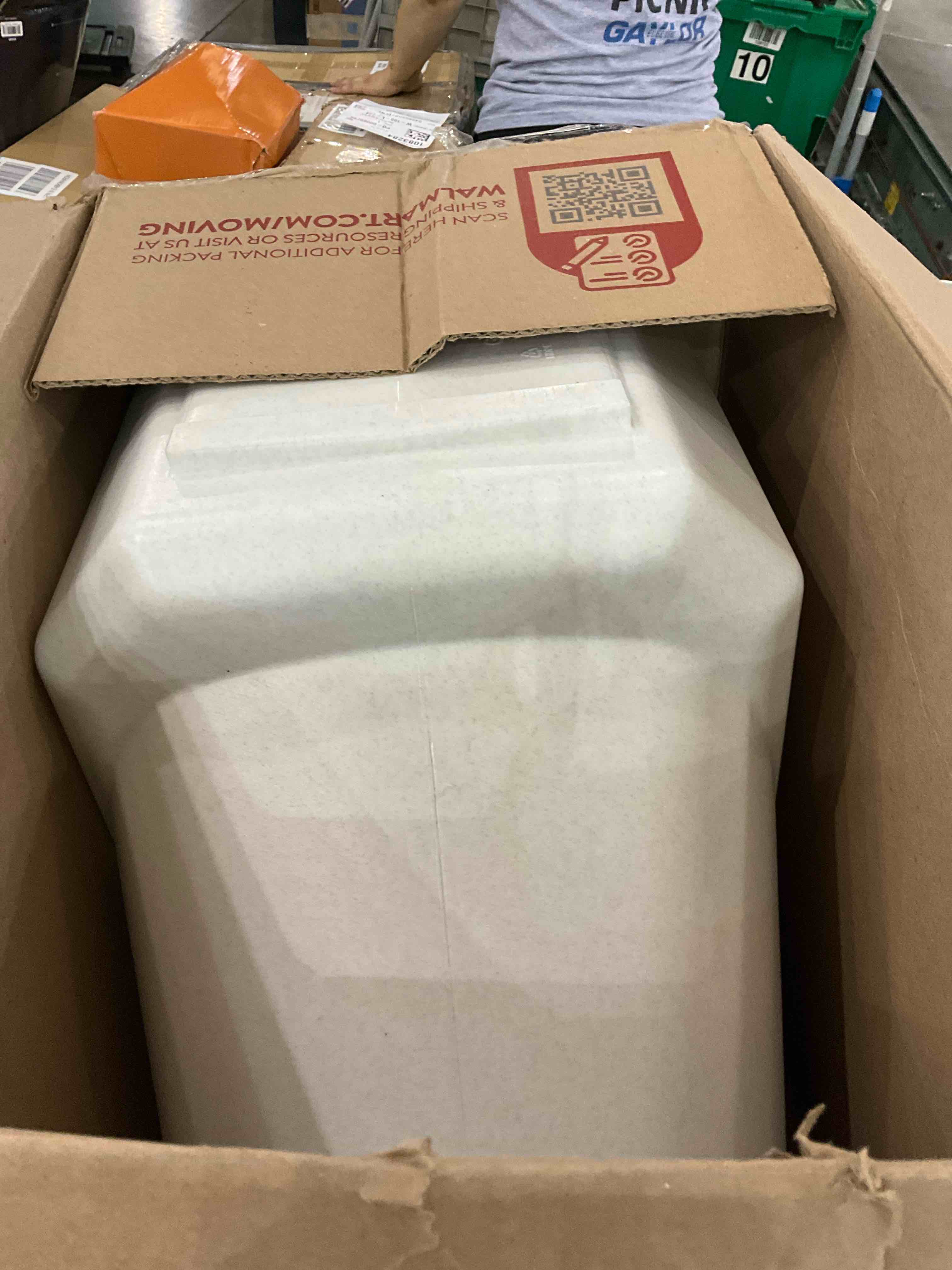 https://s3.amazonaws.com/lotting-images-prod/BargainHunt/EXS01640402_1722262805419.jpeg