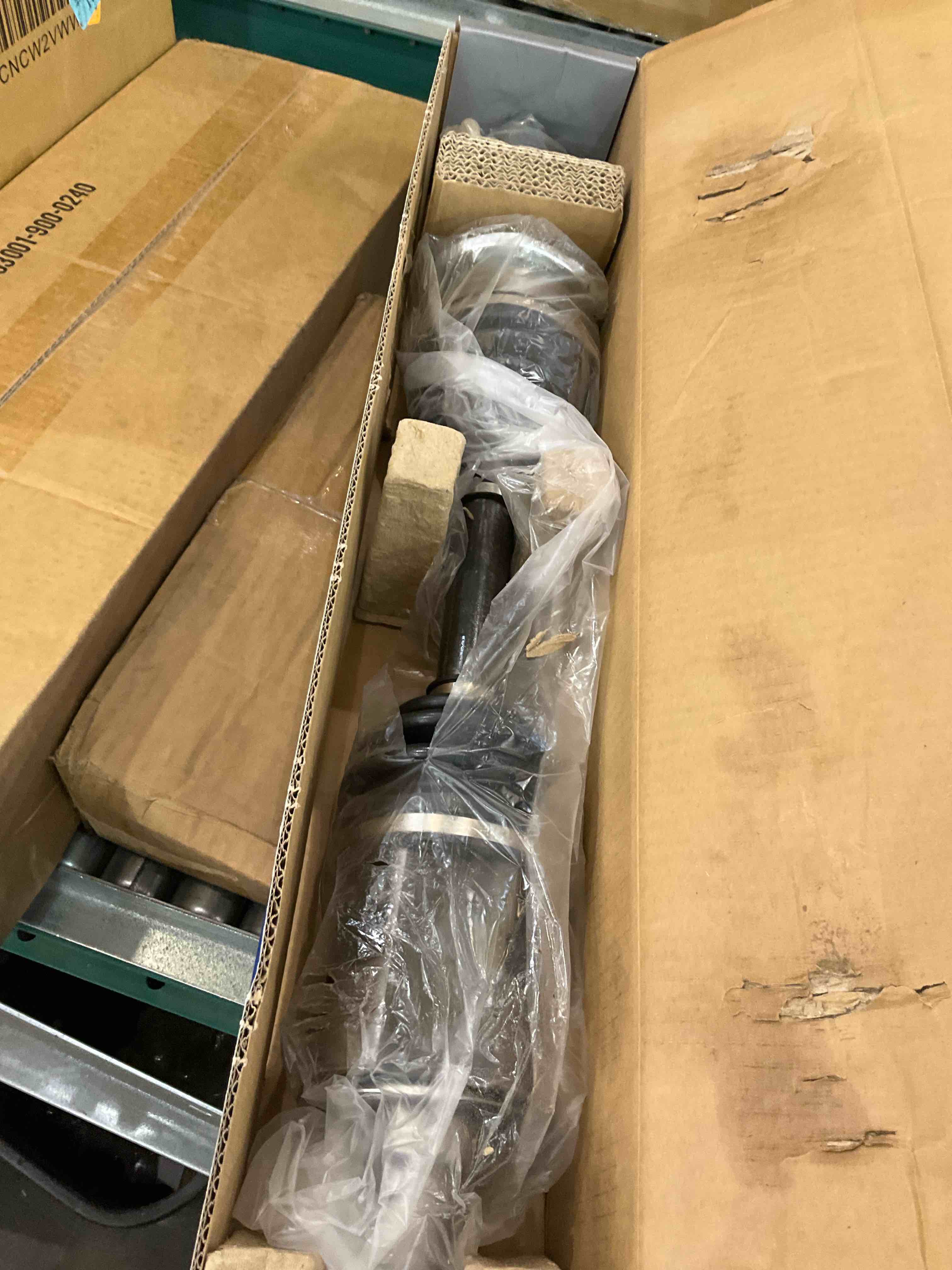 https://s3.amazonaws.com/lotting-images-prod/BargainHunt/EXS01640431_1722267516305.jpeg