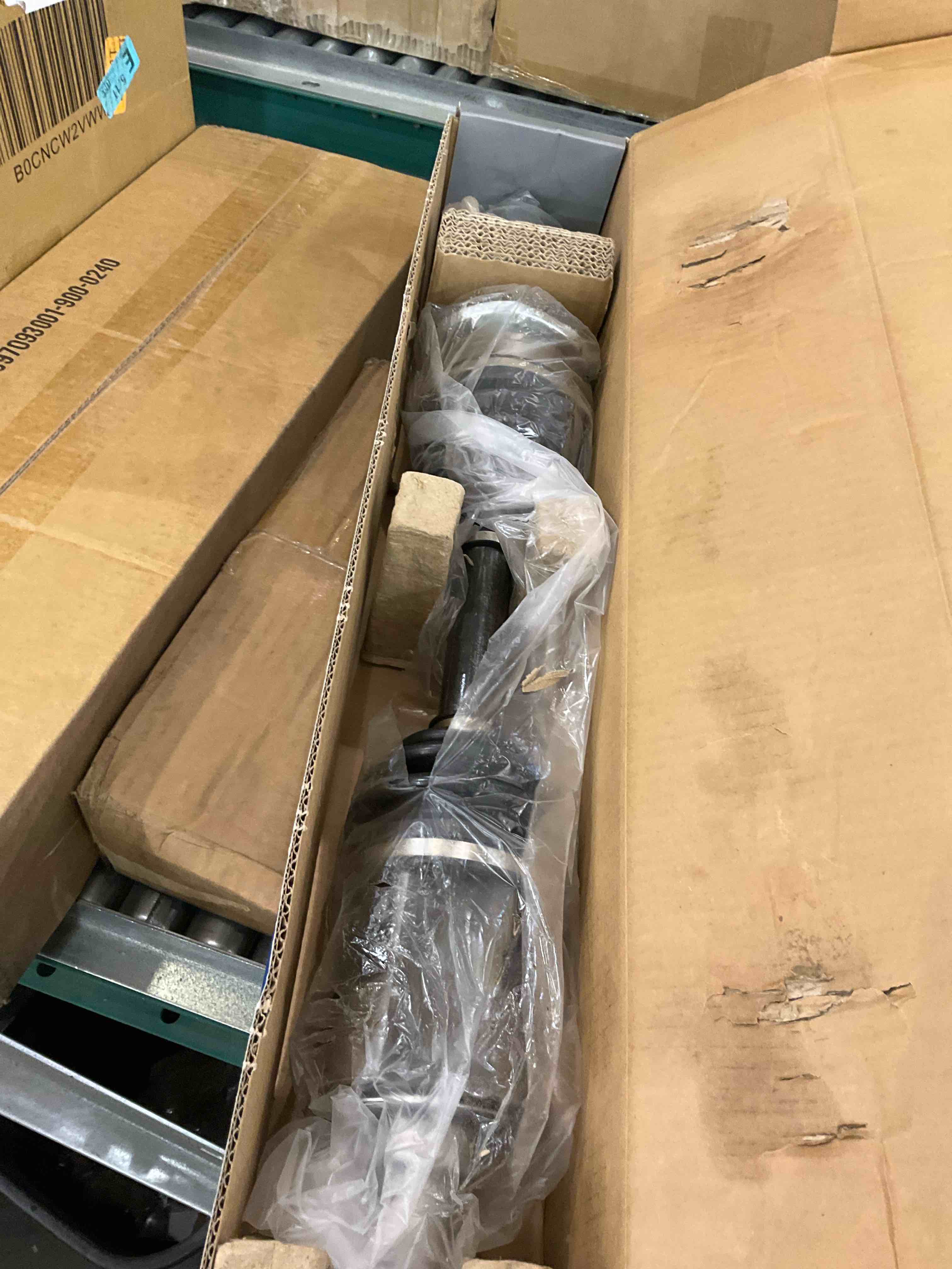 https://s3.amazonaws.com/lotting-images-prod/BargainHunt/EXS01640431_1722267518222.jpeg