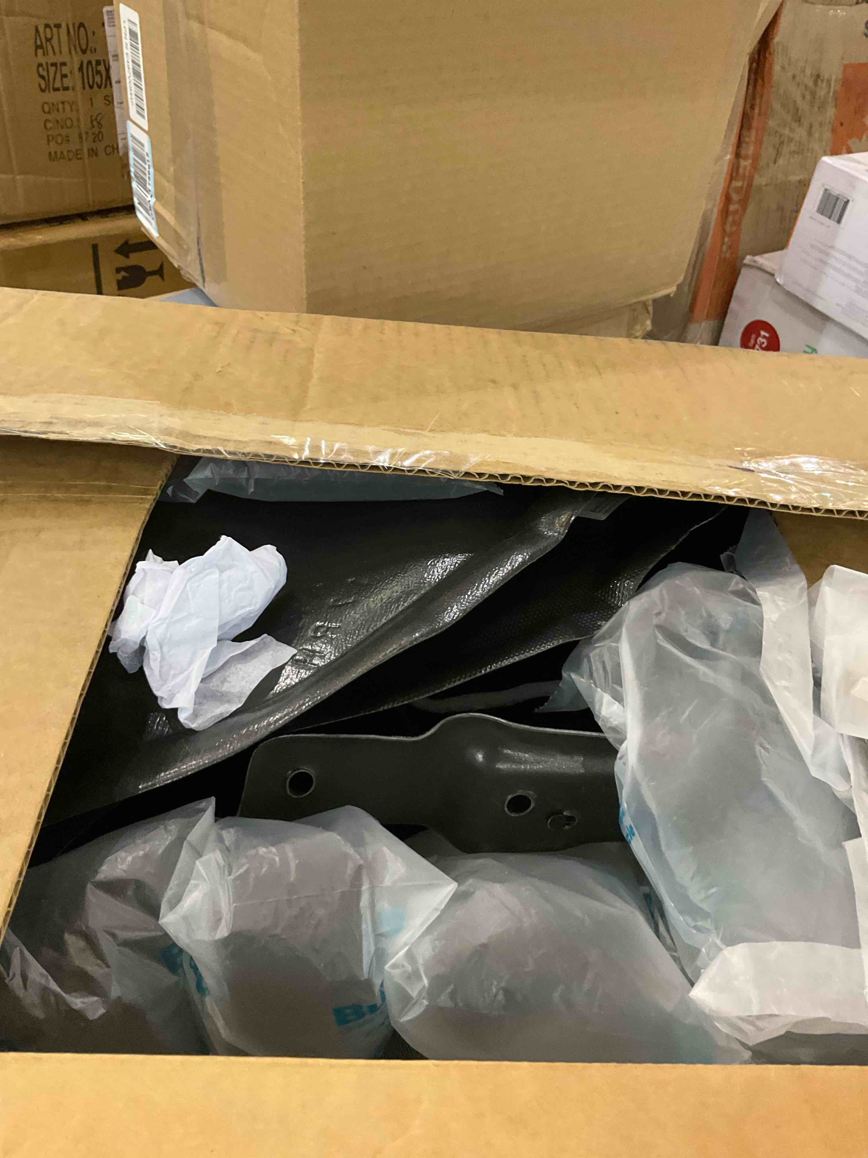 https://s3.amazonaws.com/lotting-images-prod/BargainHunt/EXS01640481_1722278164596.jpeg