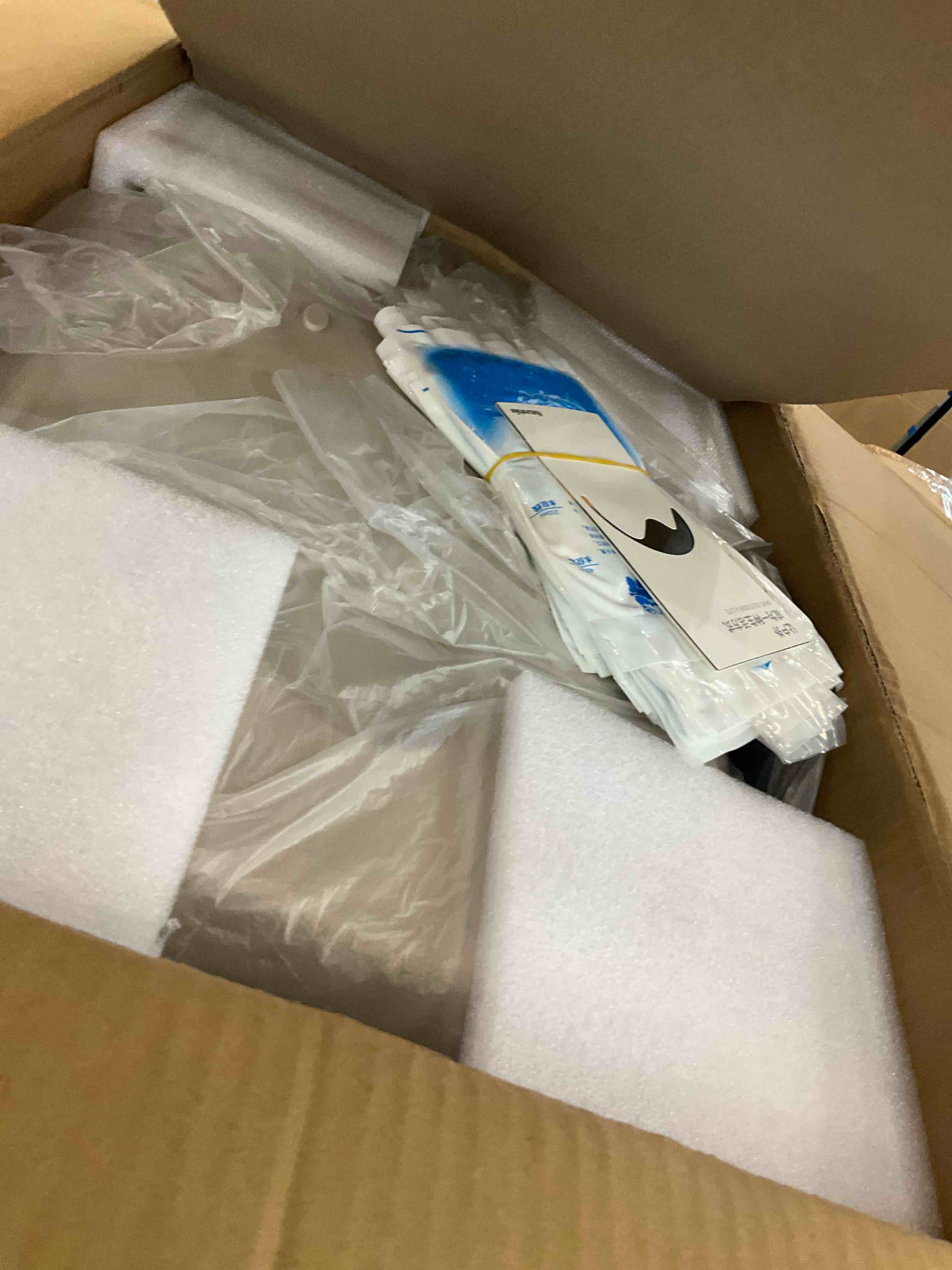https://s3.amazonaws.com/lotting-images-prod/BargainHunt/EXS01640826_1721058251759.jpeg