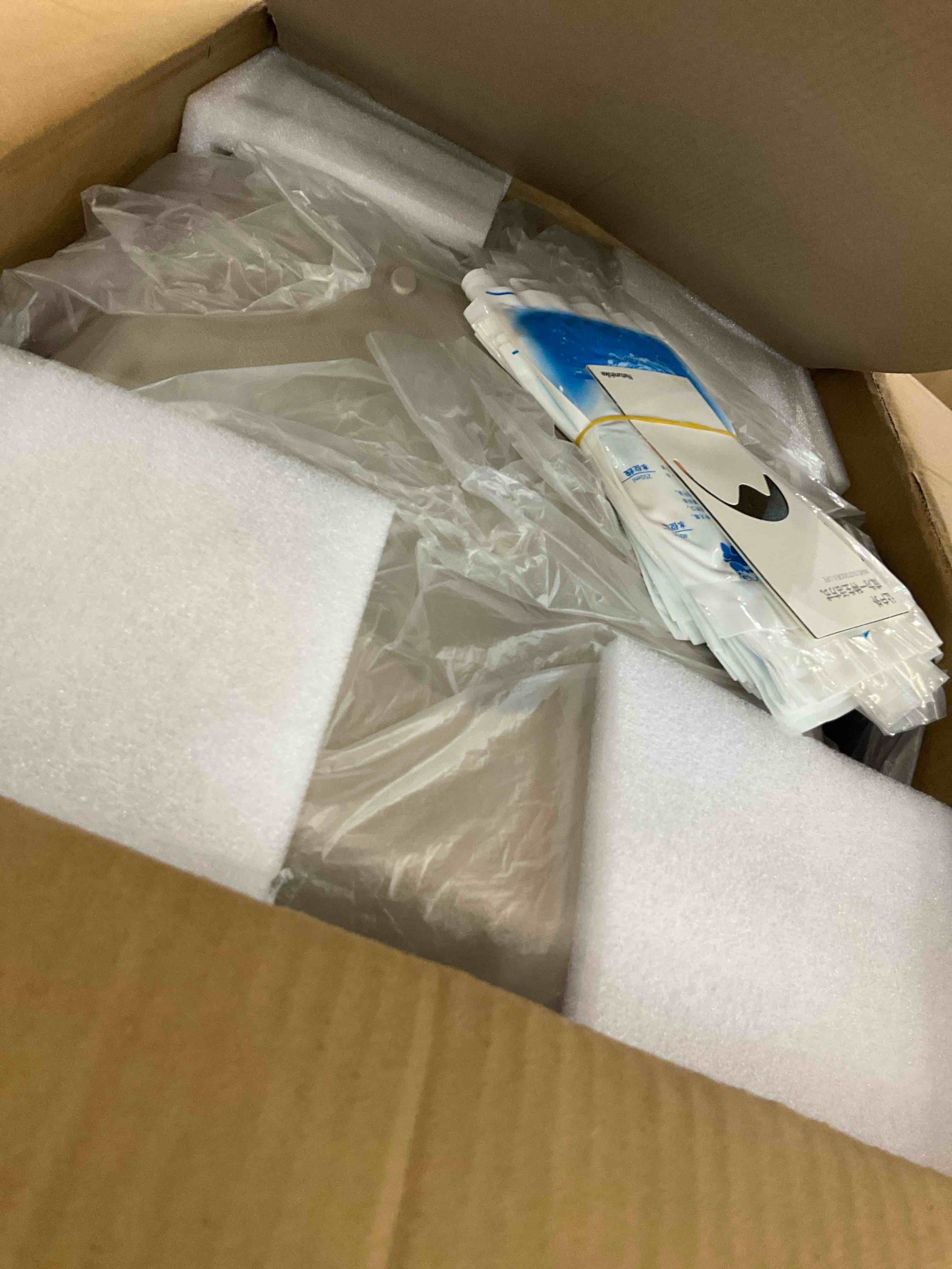 https://s3.amazonaws.com/lotting-images-prod/BargainHunt/EXS01640826_1721058252678.jpeg