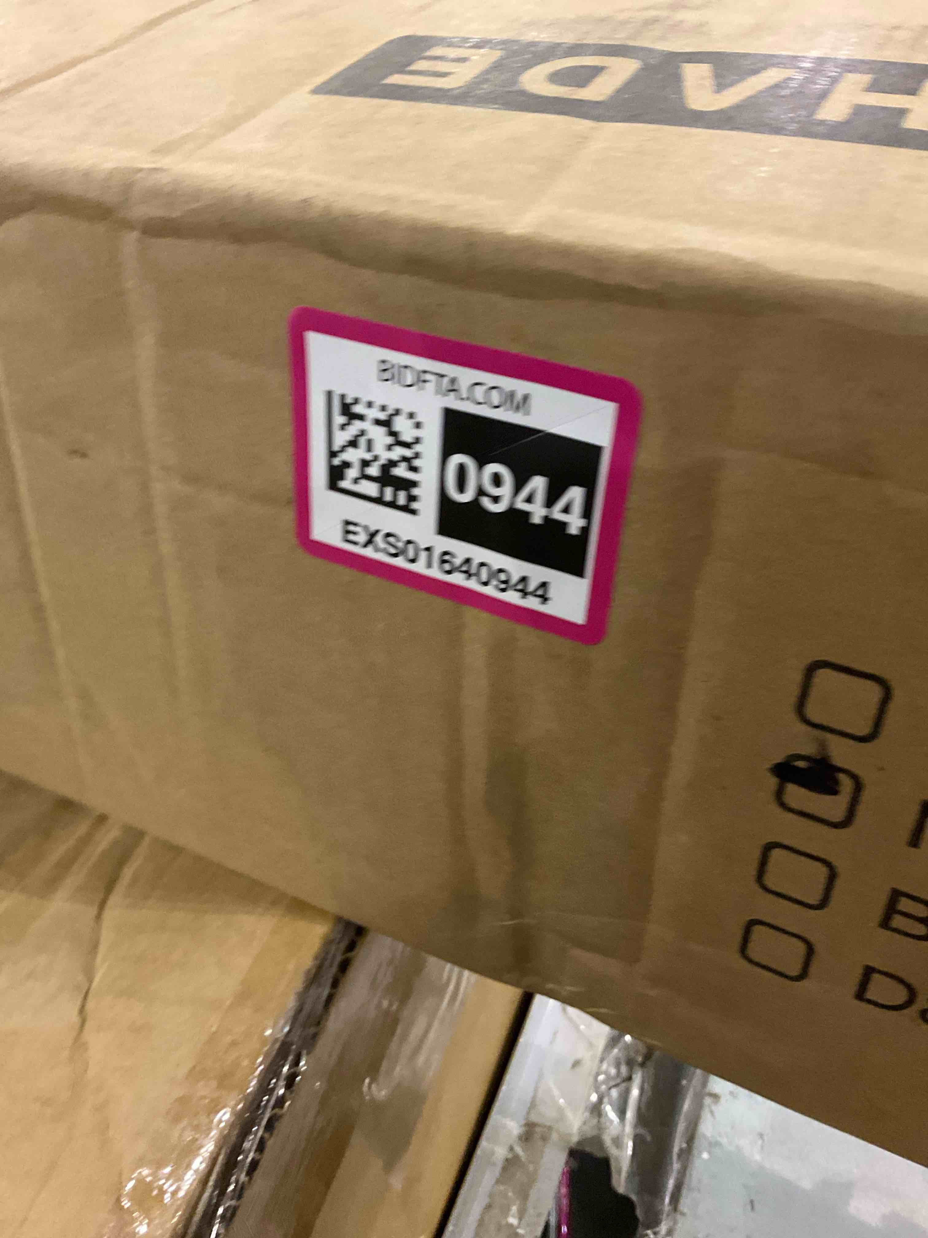 https://s3.amazonaws.com/lotting-images-prod/BargainHunt/EXS01640944_1721216996565.jpeg