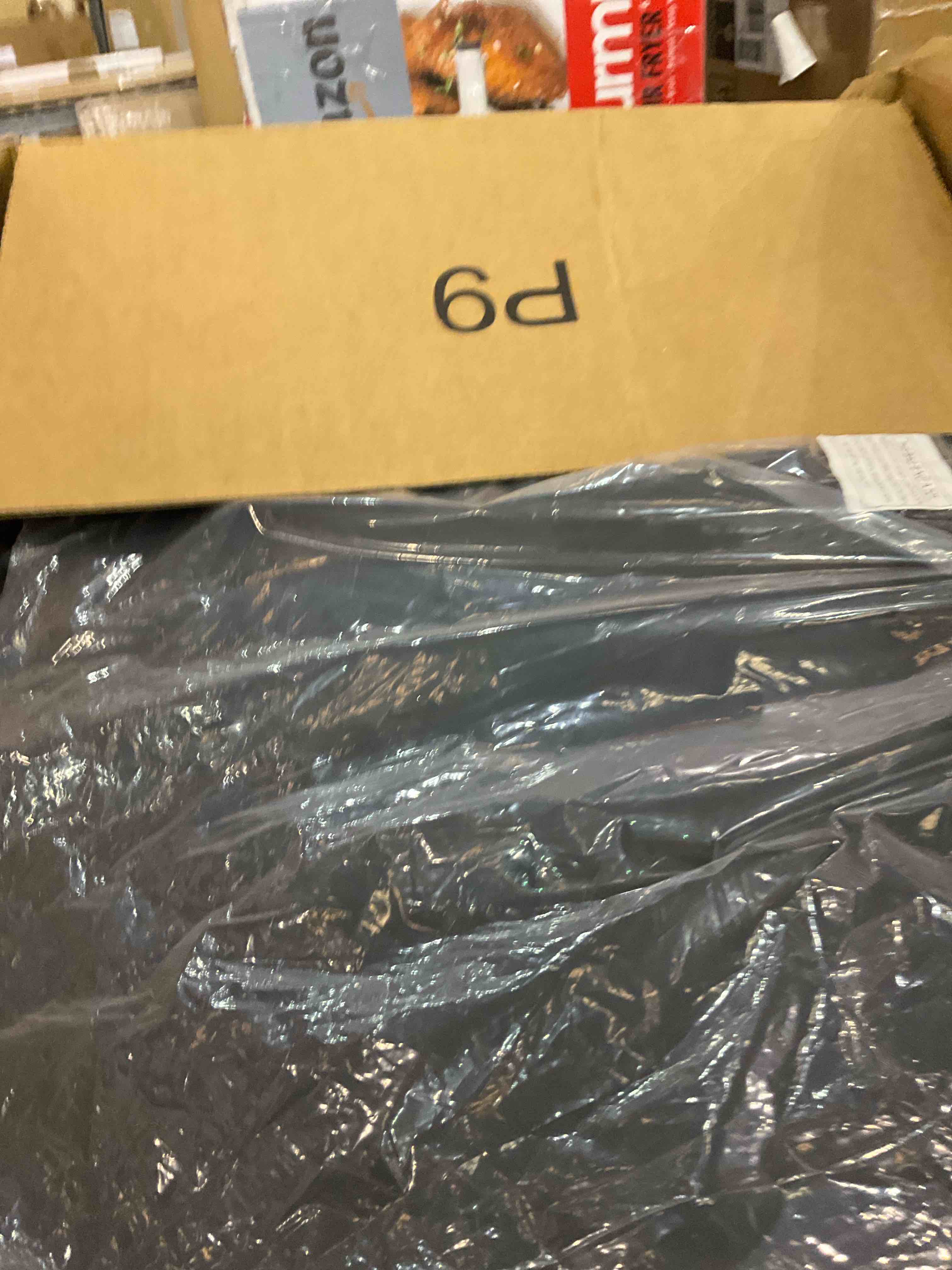 https://s3.amazonaws.com/lotting-images-prod/BargainHunt/EXS01640988_1721310276598.jpeg