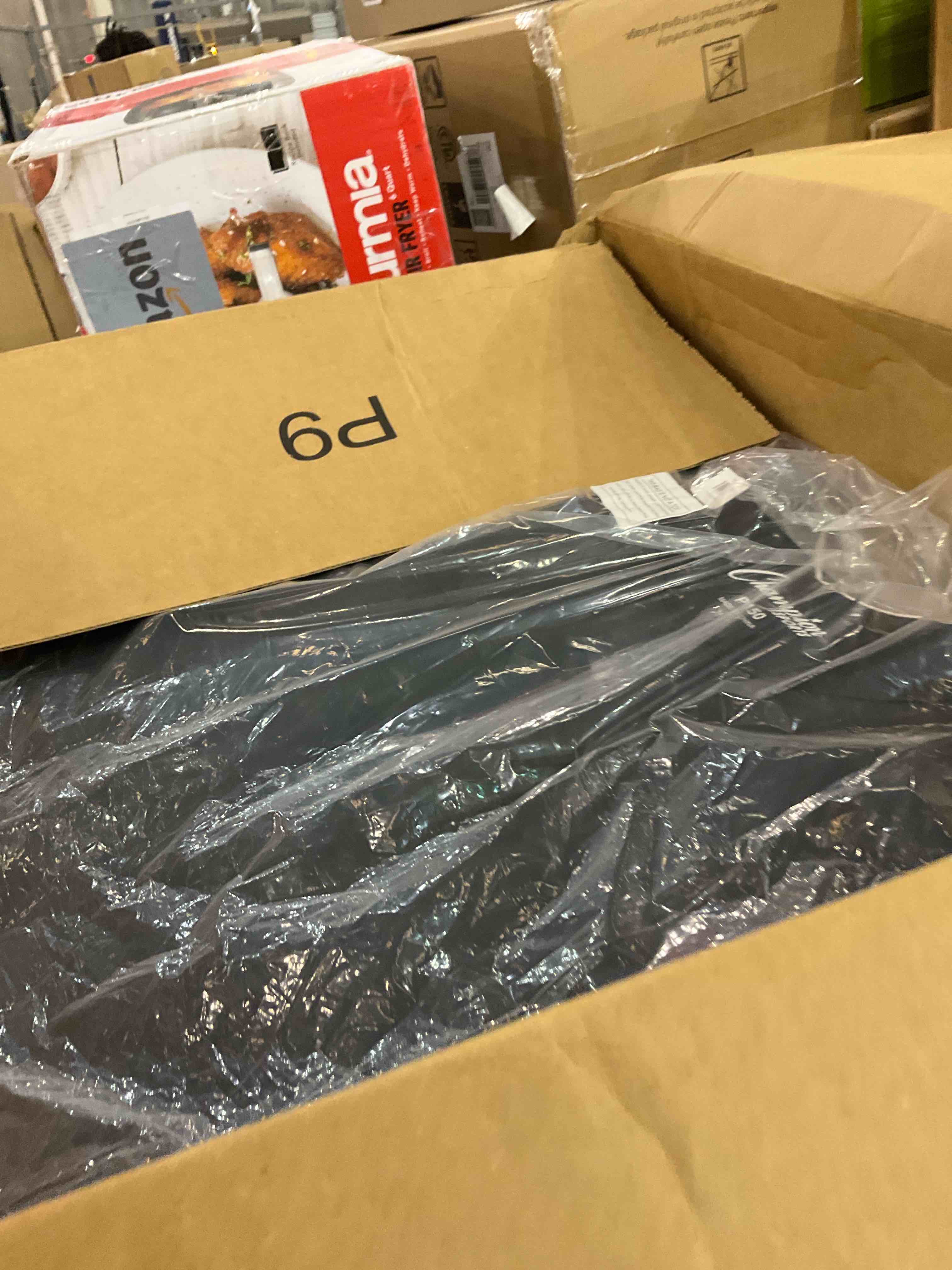 https://s3.amazonaws.com/lotting-images-prod/BargainHunt/EXS01640988_1721310279835.jpeg