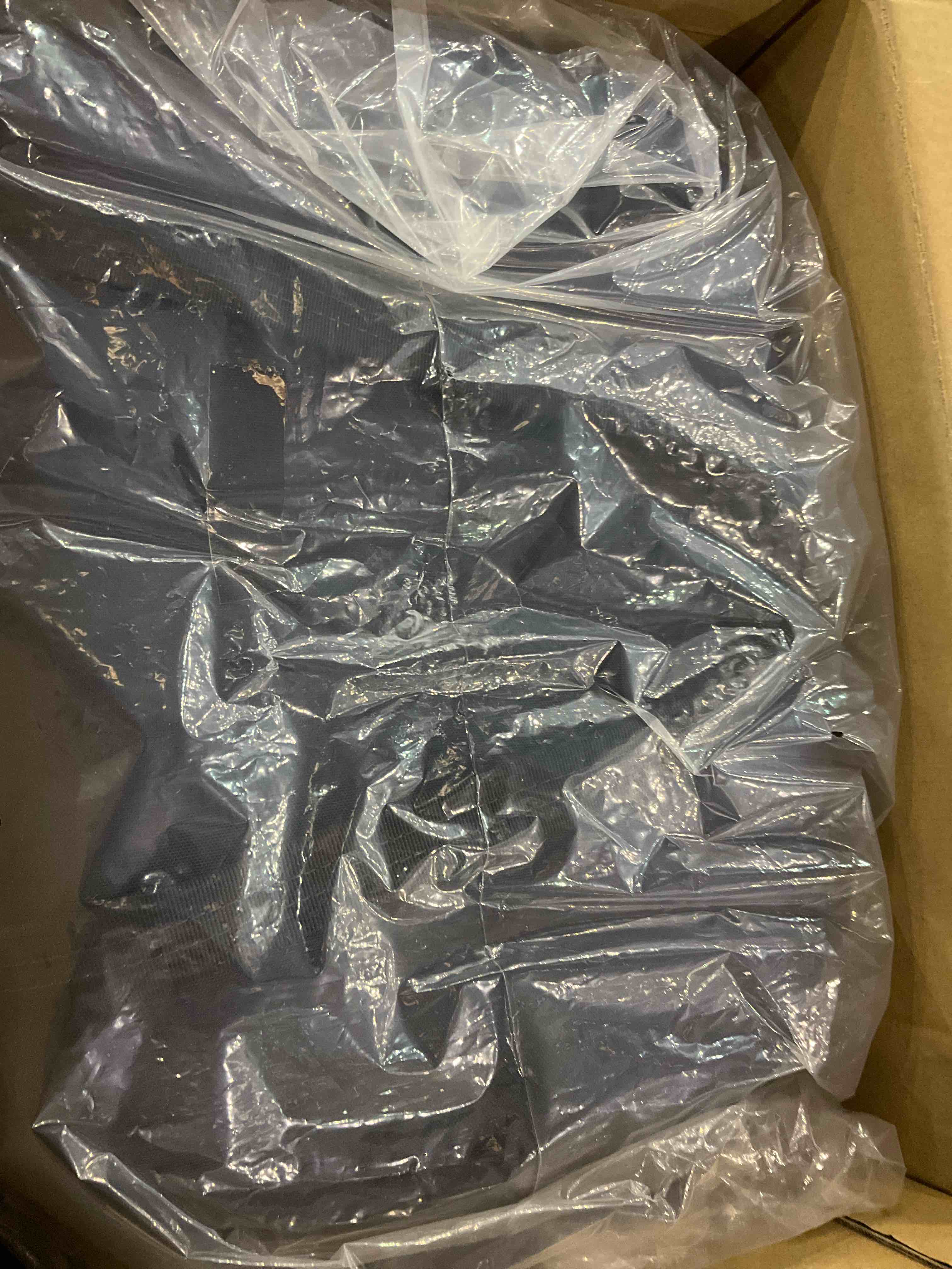 https://s3.amazonaws.com/lotting-images-prod/BargainHunt/EXS01641159_1721743097155.jpeg