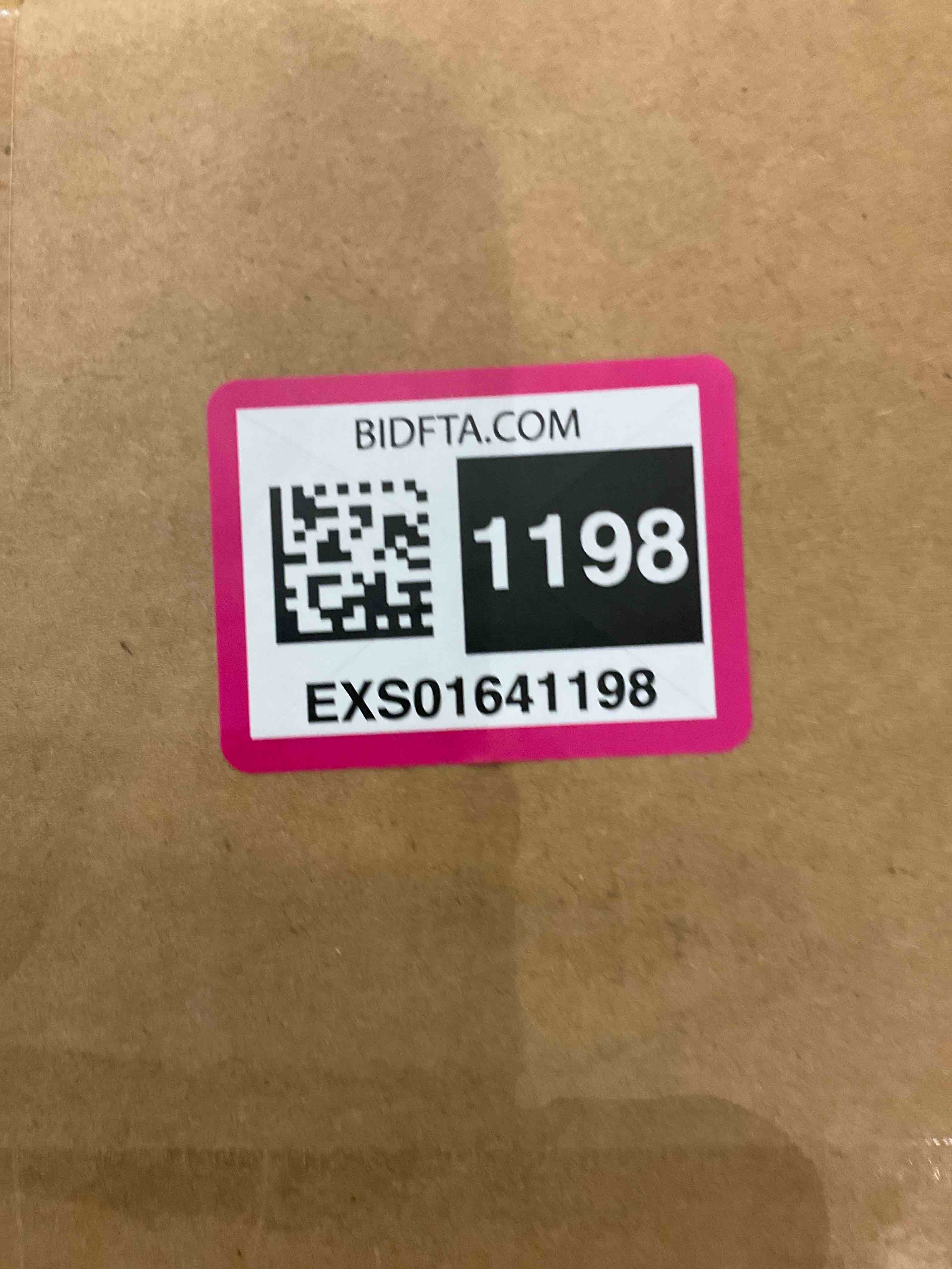 https://s3.amazonaws.com/lotting-images-prod/BargainHunt/EXS01641198_1721749557855.jpeg