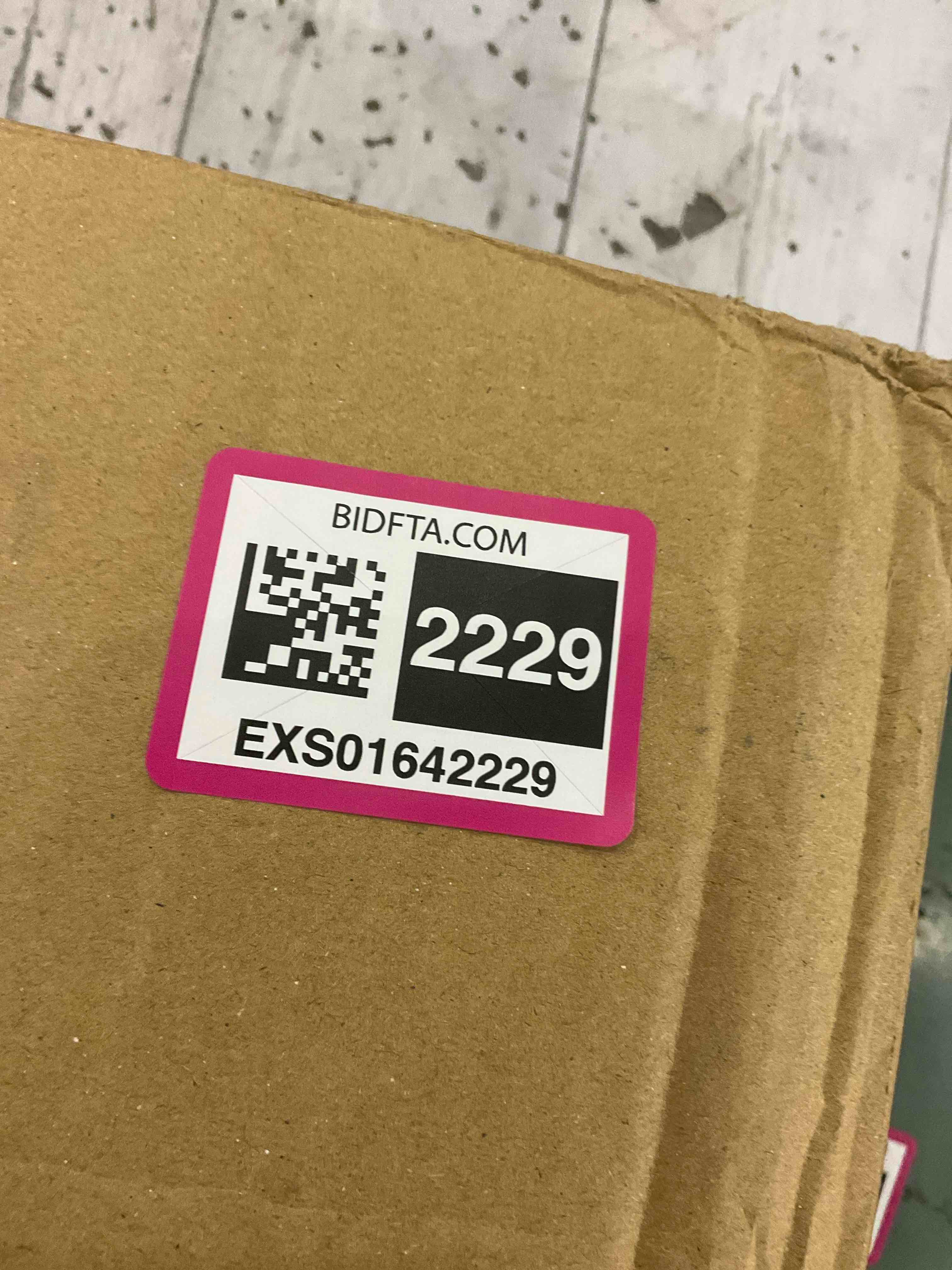 https://s3.amazonaws.com/lotting-images-prod/BargainHunt/EXS01642229_1721736874573.jpeg