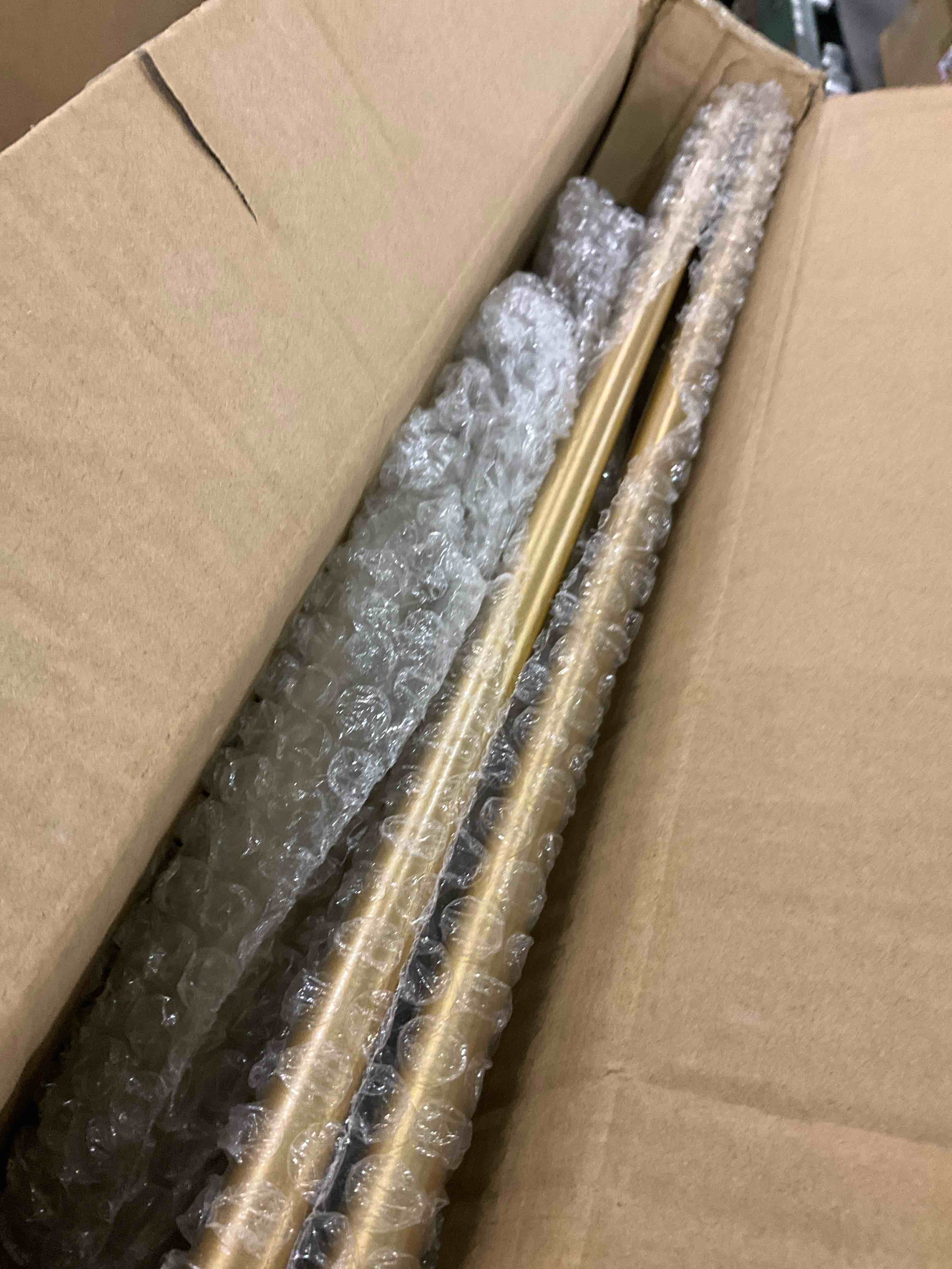 https://s3.amazonaws.com/lotting-images-prod/BargainHunt/EXS01642231_1721737026909.jpeg