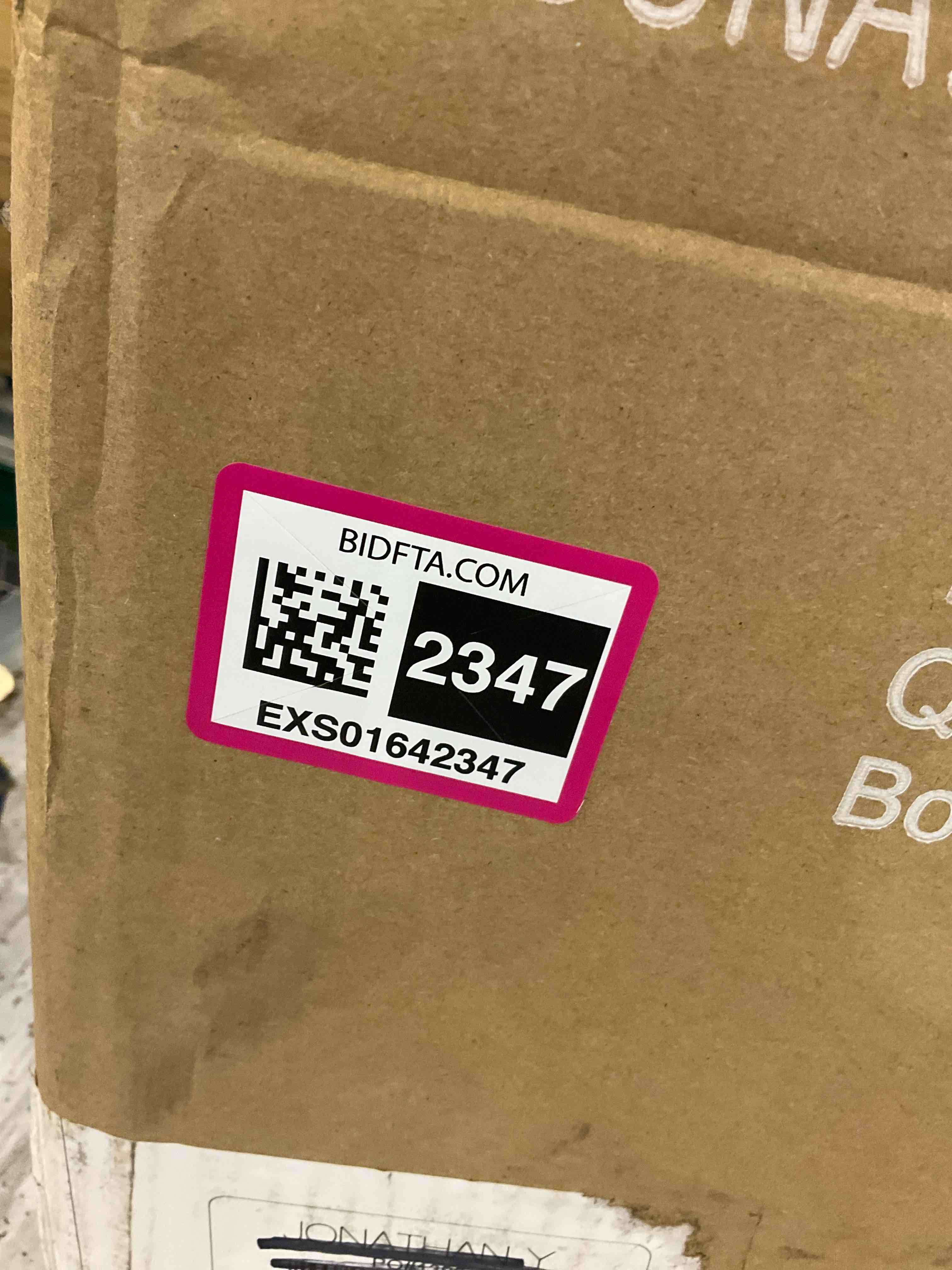 https://s3.amazonaws.com/lotting-images-prod/BargainHunt/EXS01642347_1721839262182.jpeg