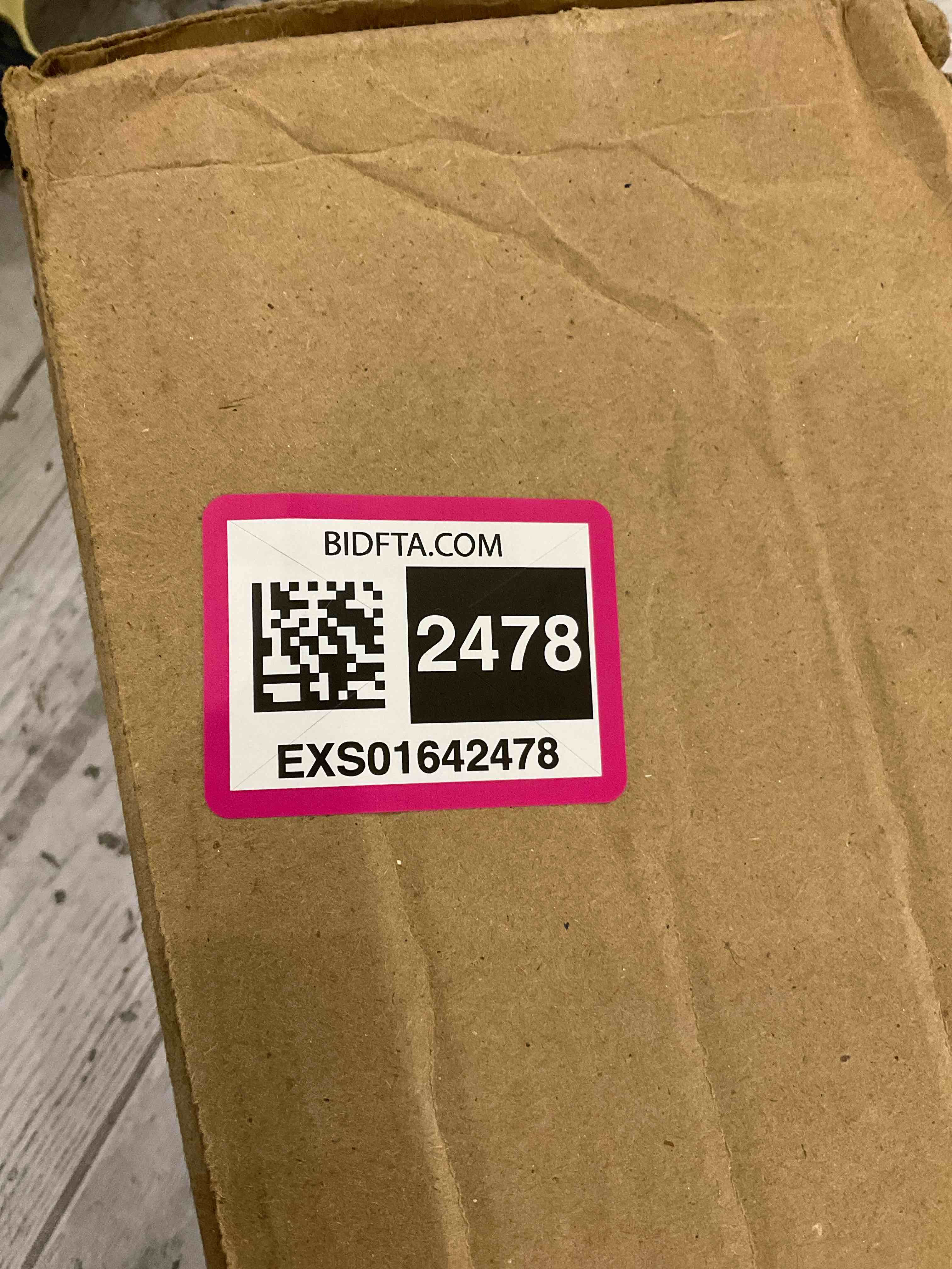 https://s3.amazonaws.com/lotting-images-prod/BargainHunt/EXS01642478_1721929902475.jpeg