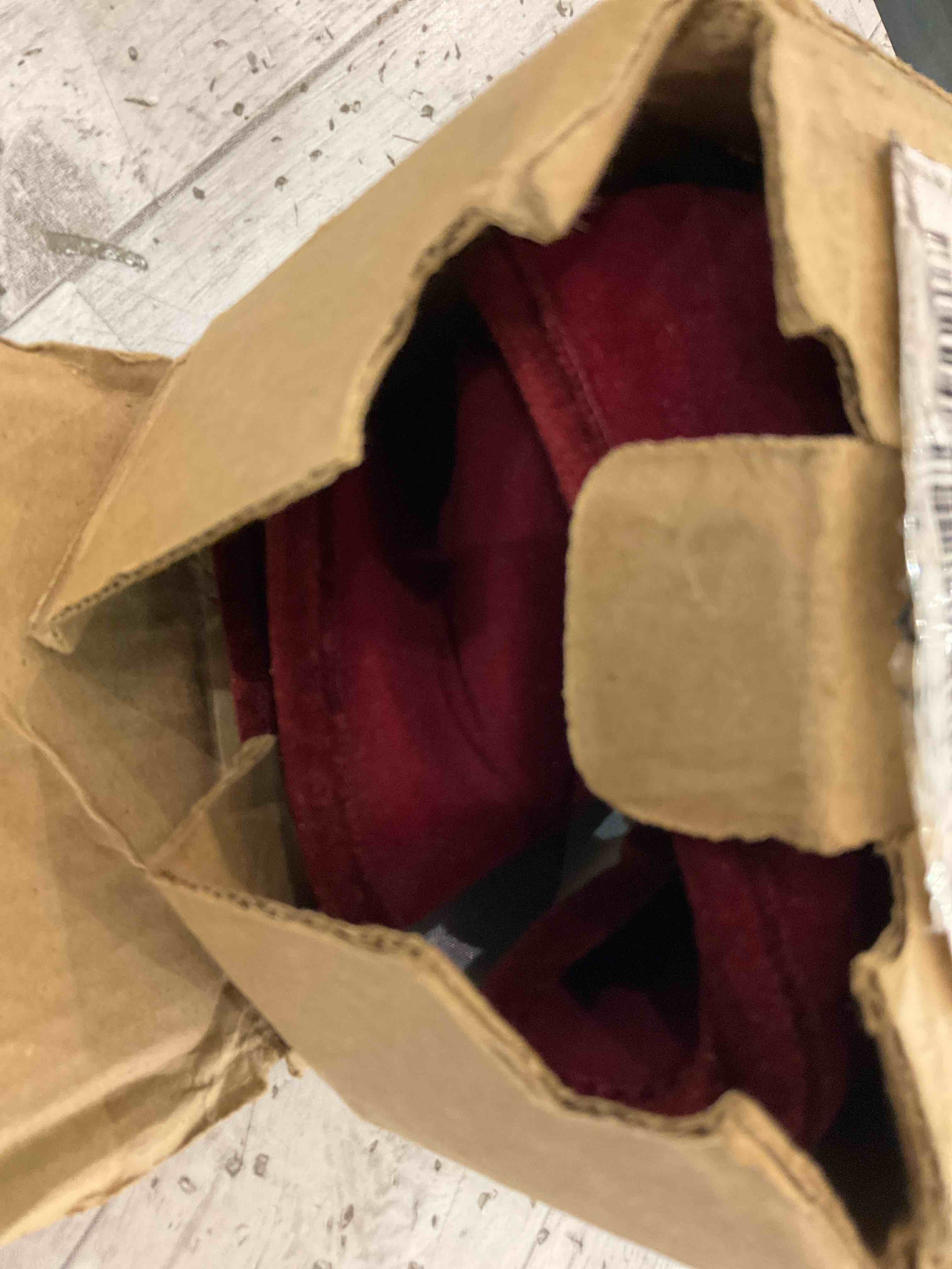 https://s3.amazonaws.com/lotting-images-prod/BargainHunt/EXS01642478_1721929912410.jpeg