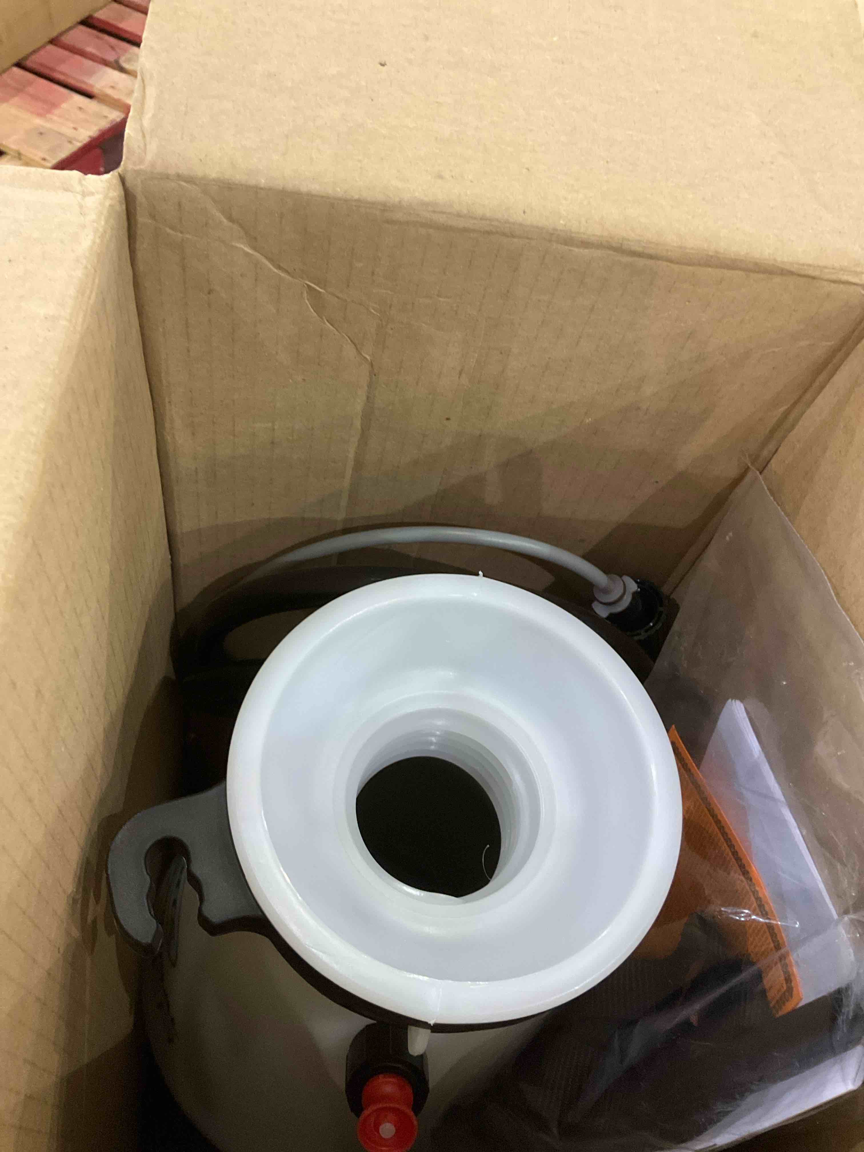 https://s3.amazonaws.com/lotting-images-prod/BargainHunt/EXS01643020_1720696620515.jpeg