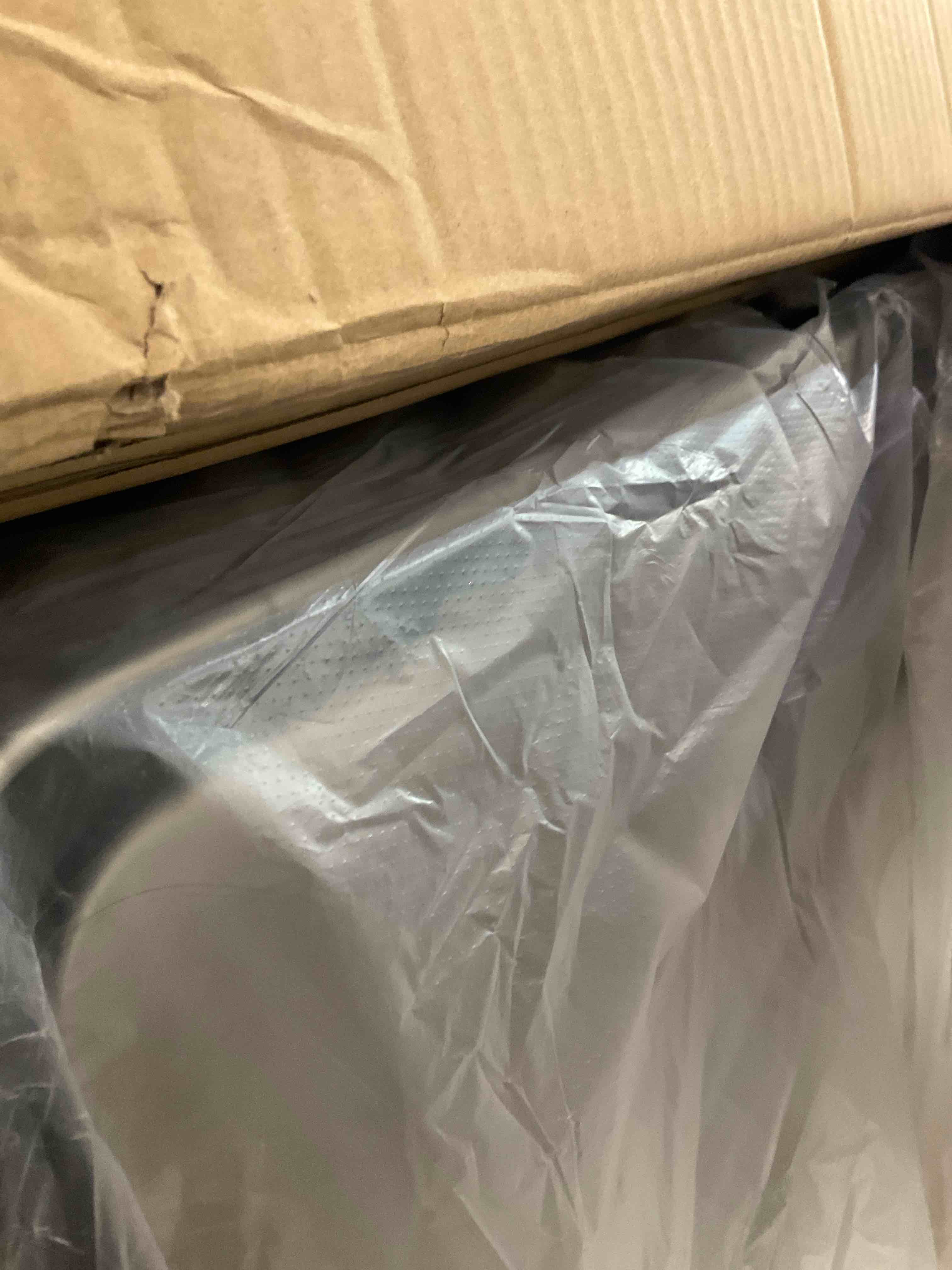 https://s3.amazonaws.com/lotting-images-prod/BargainHunt/EXS01643126_1721057626457.jpeg