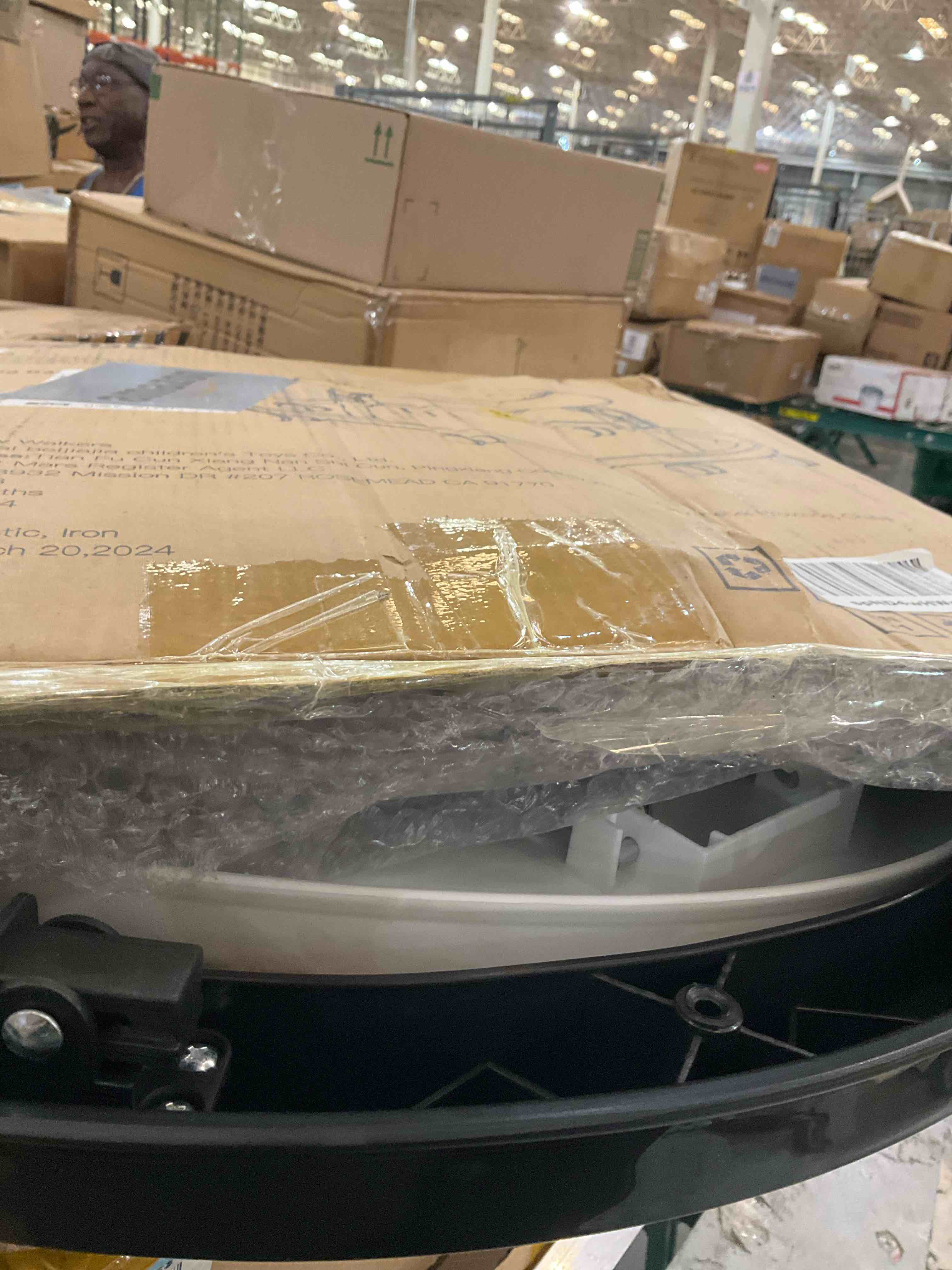 https://s3.amazonaws.com/lotting-images-prod/BargainHunt/EXS01643127_1721057762174.jpeg