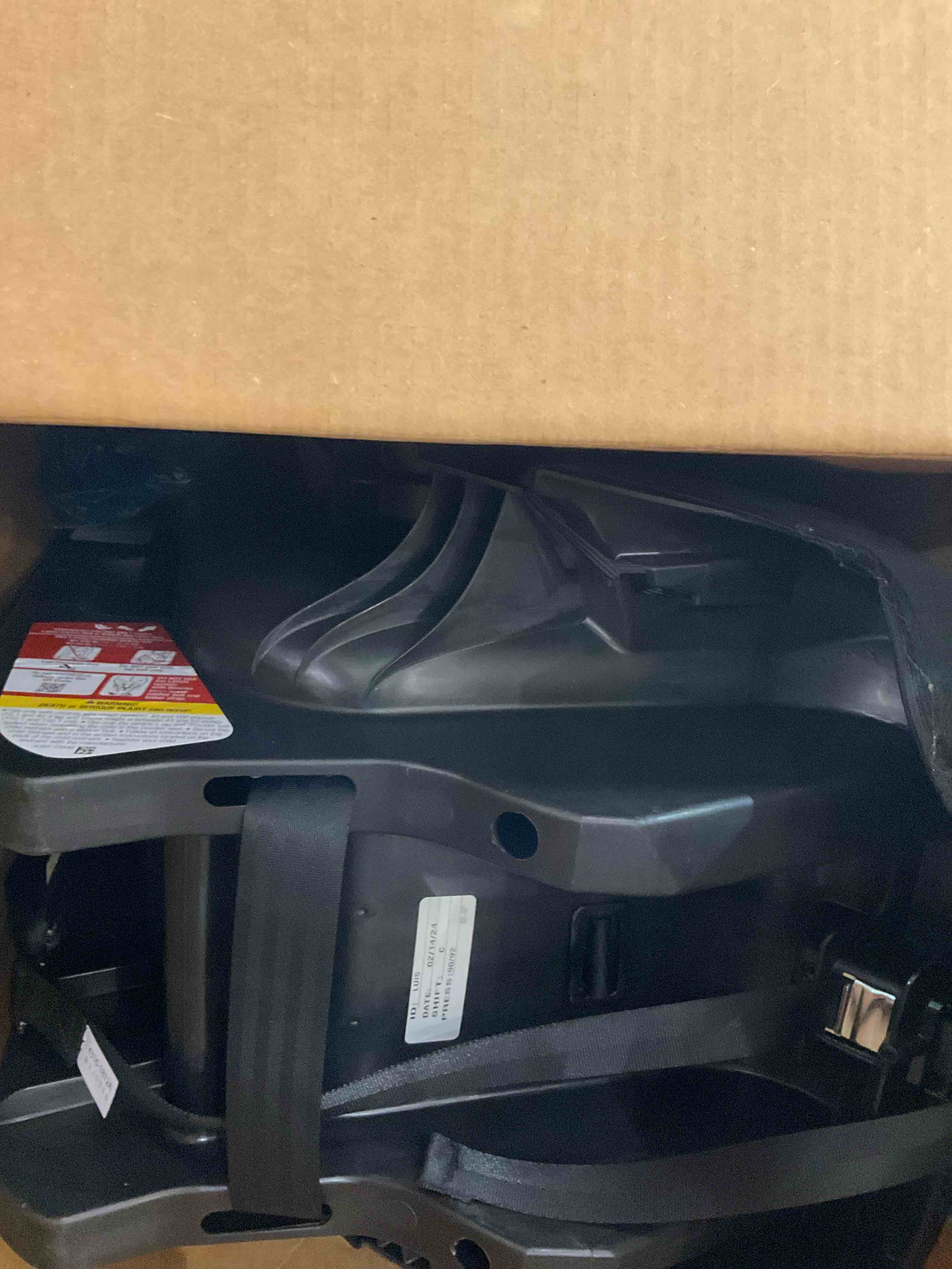 https://s3.amazonaws.com/lotting-images-prod/BargainHunt/EXS01643323_1721317258414.jpeg