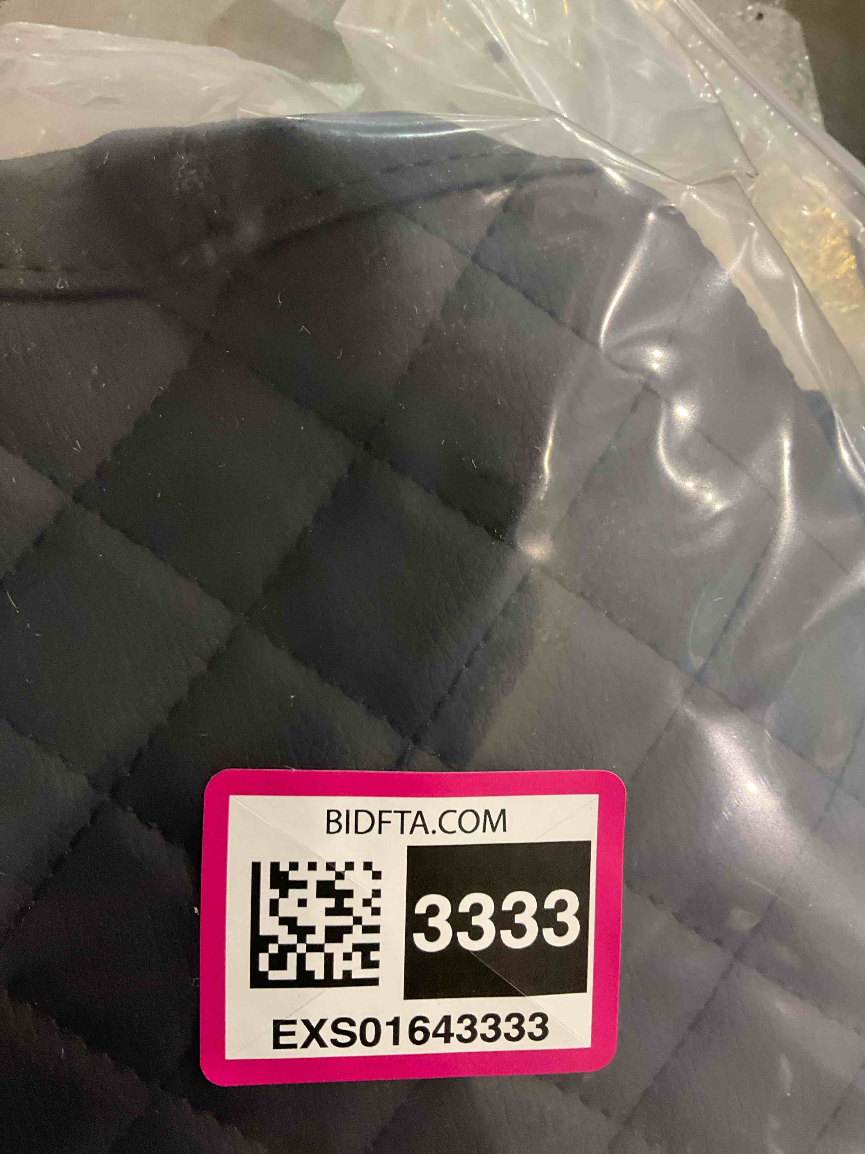 https://s3.amazonaws.com/lotting-images-prod/BargainHunt/EXS01643333_1721647734802.jpeg