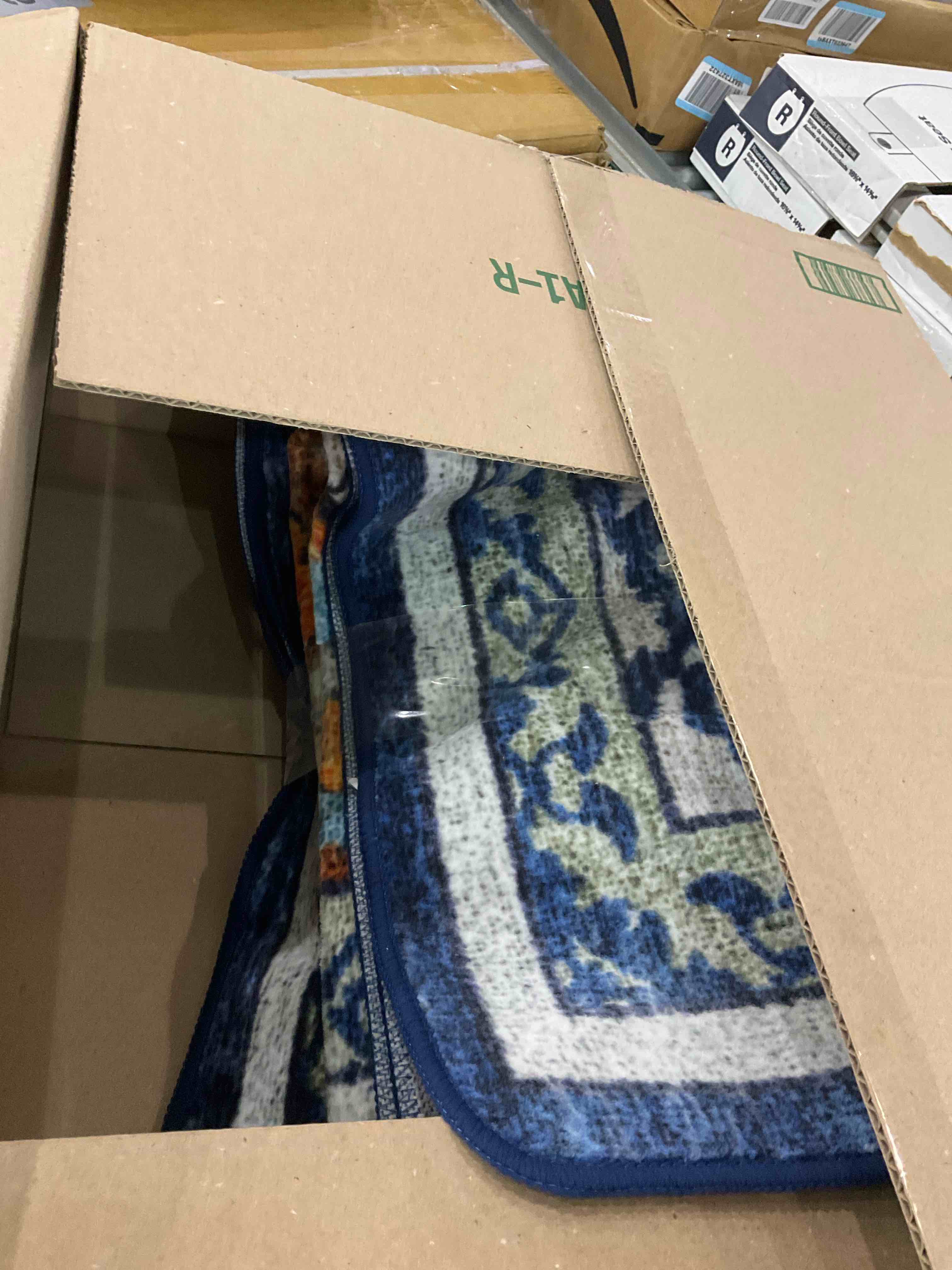 https://s3.amazonaws.com/lotting-images-prod/BargainHunt/EXS01643384_1721657301888.jpeg