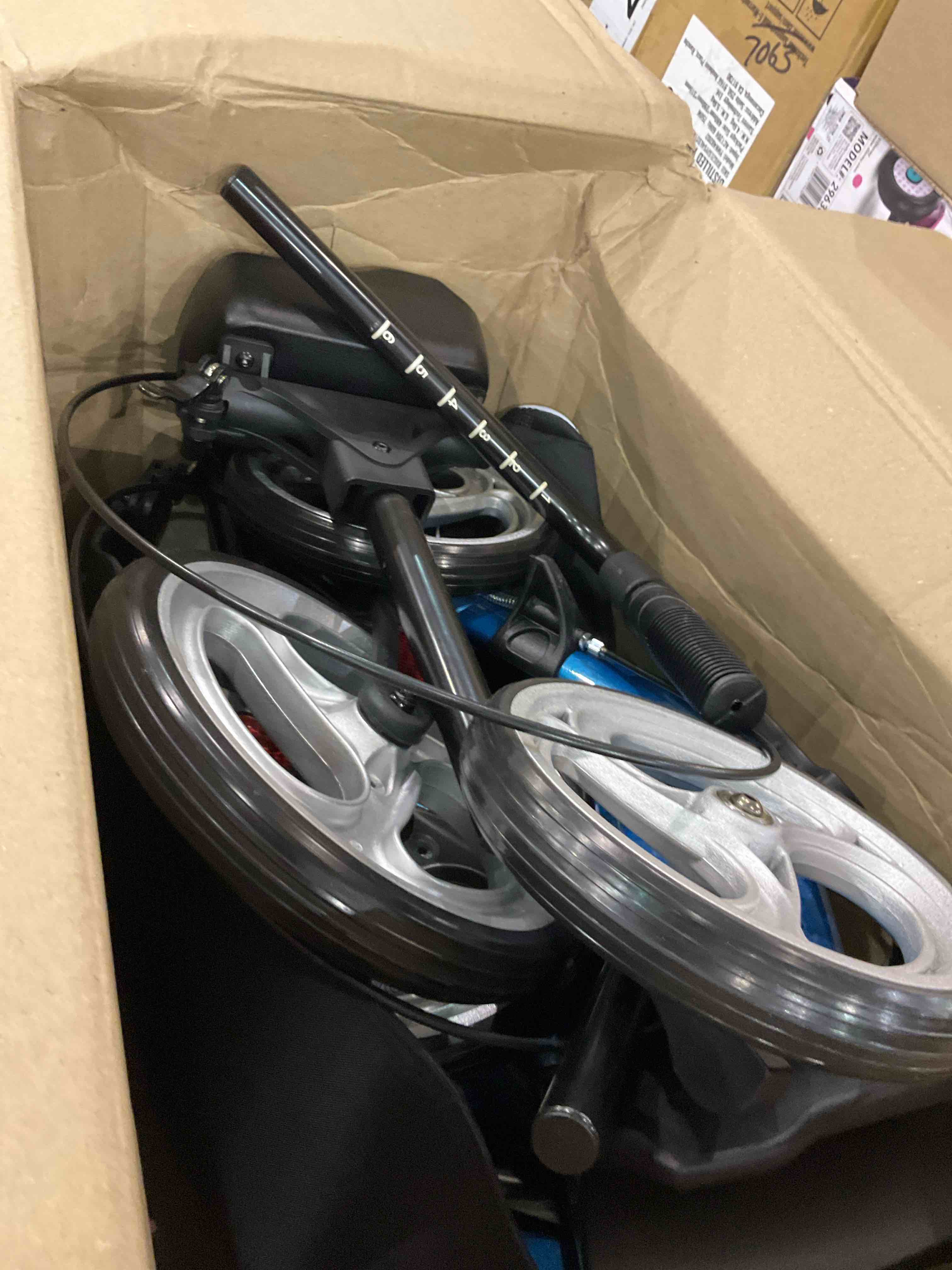 https://s3.amazonaws.com/lotting-images-prod/BargainHunt/EXS01643423_1721733545913.jpeg