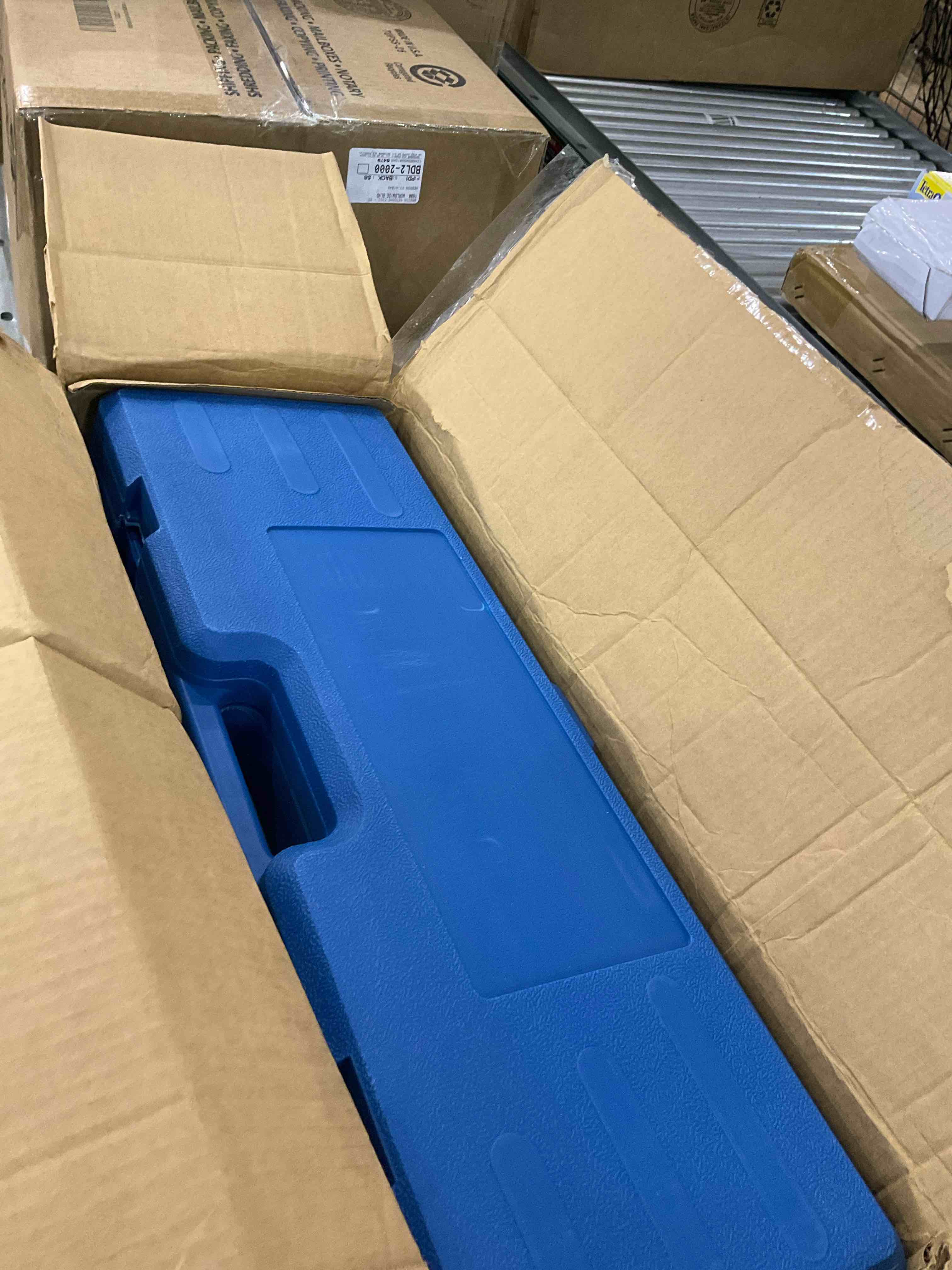 https://s3.amazonaws.com/lotting-images-prod/BargainHunt/EXS01643491_1721744676694.jpeg