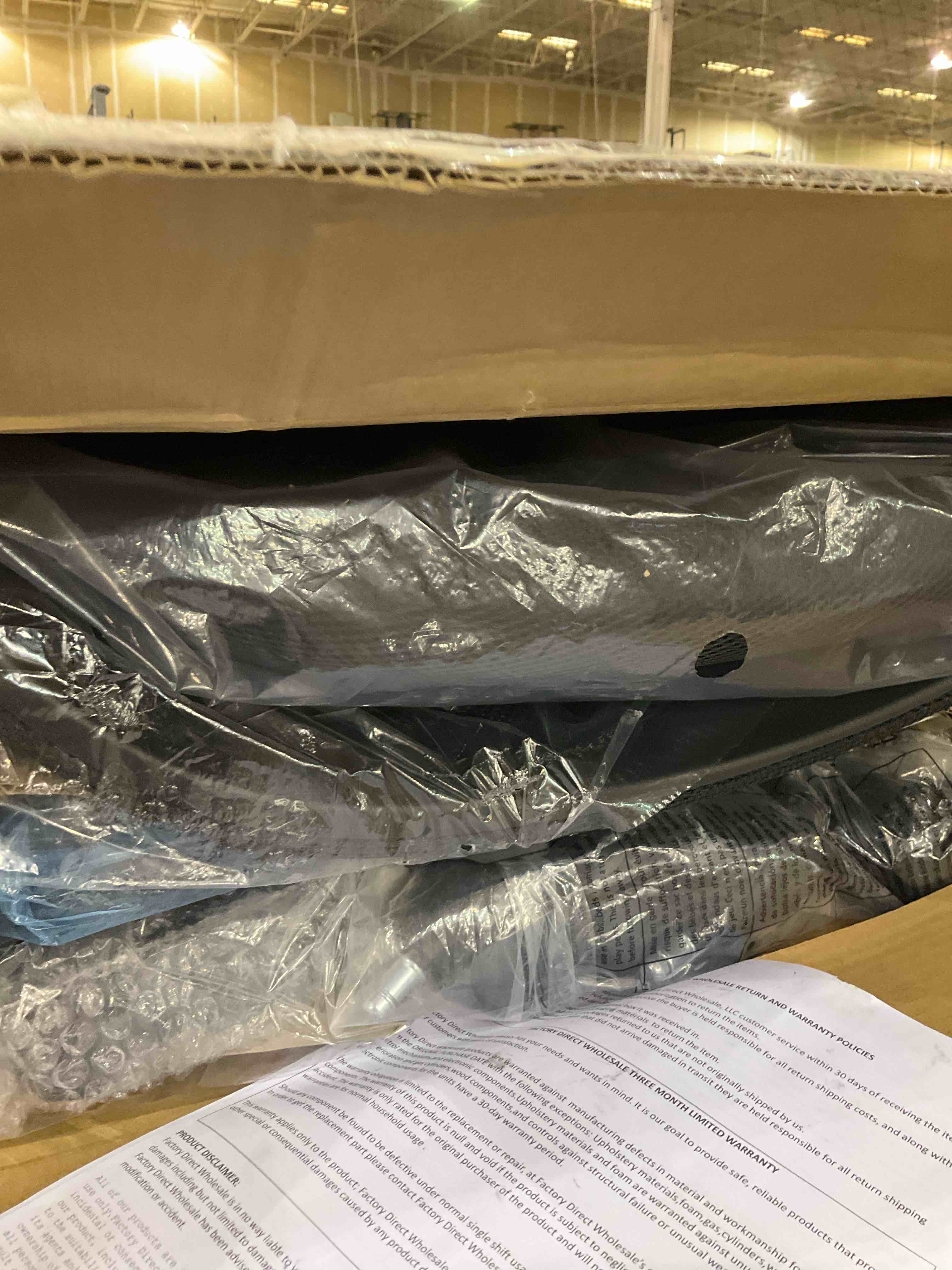 https://s3.amazonaws.com/lotting-images-prod/BargainHunt/EXS01645057_1720008568160.jpeg