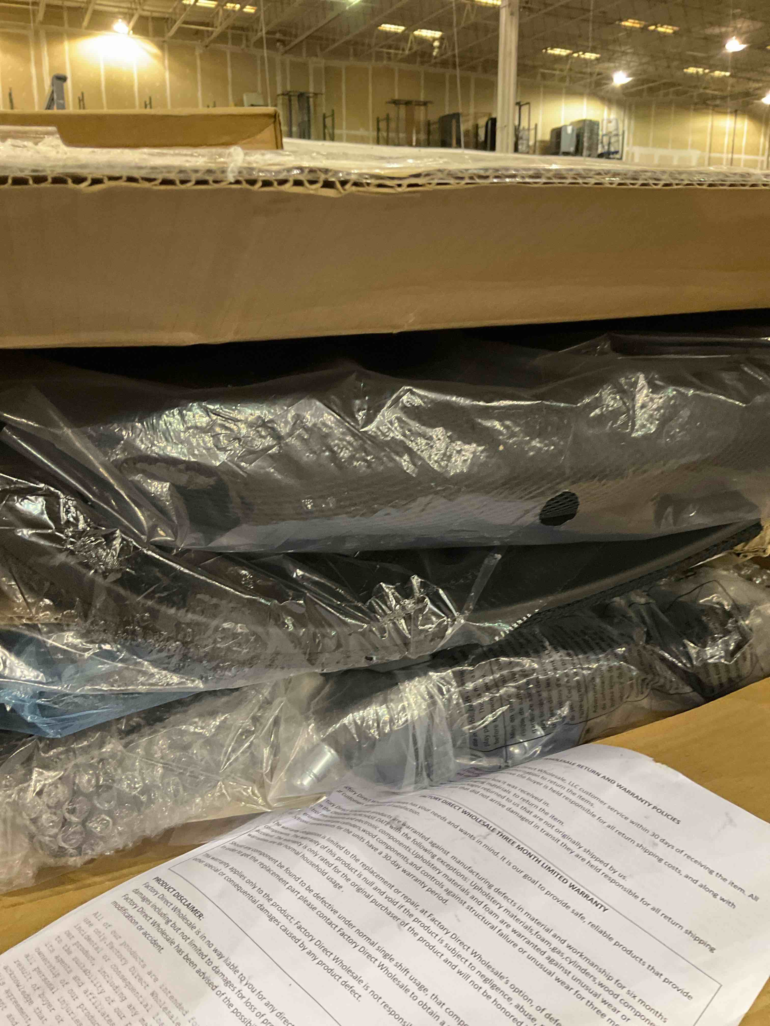 https://s3.amazonaws.com/lotting-images-prod/BargainHunt/EXS01645057_1720008570035.jpeg