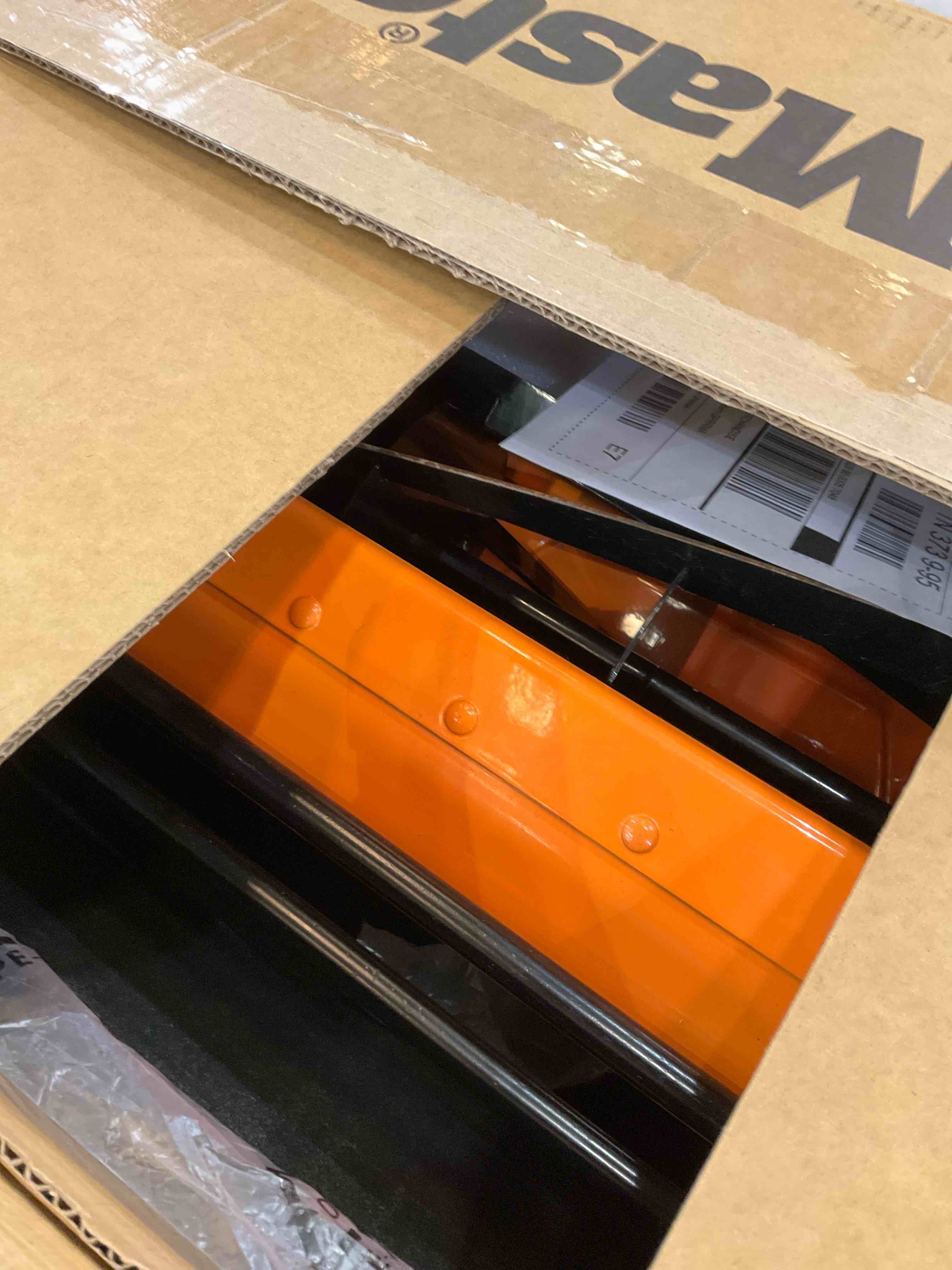 https://s3.amazonaws.com/lotting-images-prod/BargainHunt/EXS01645076_1720013656399.jpeg