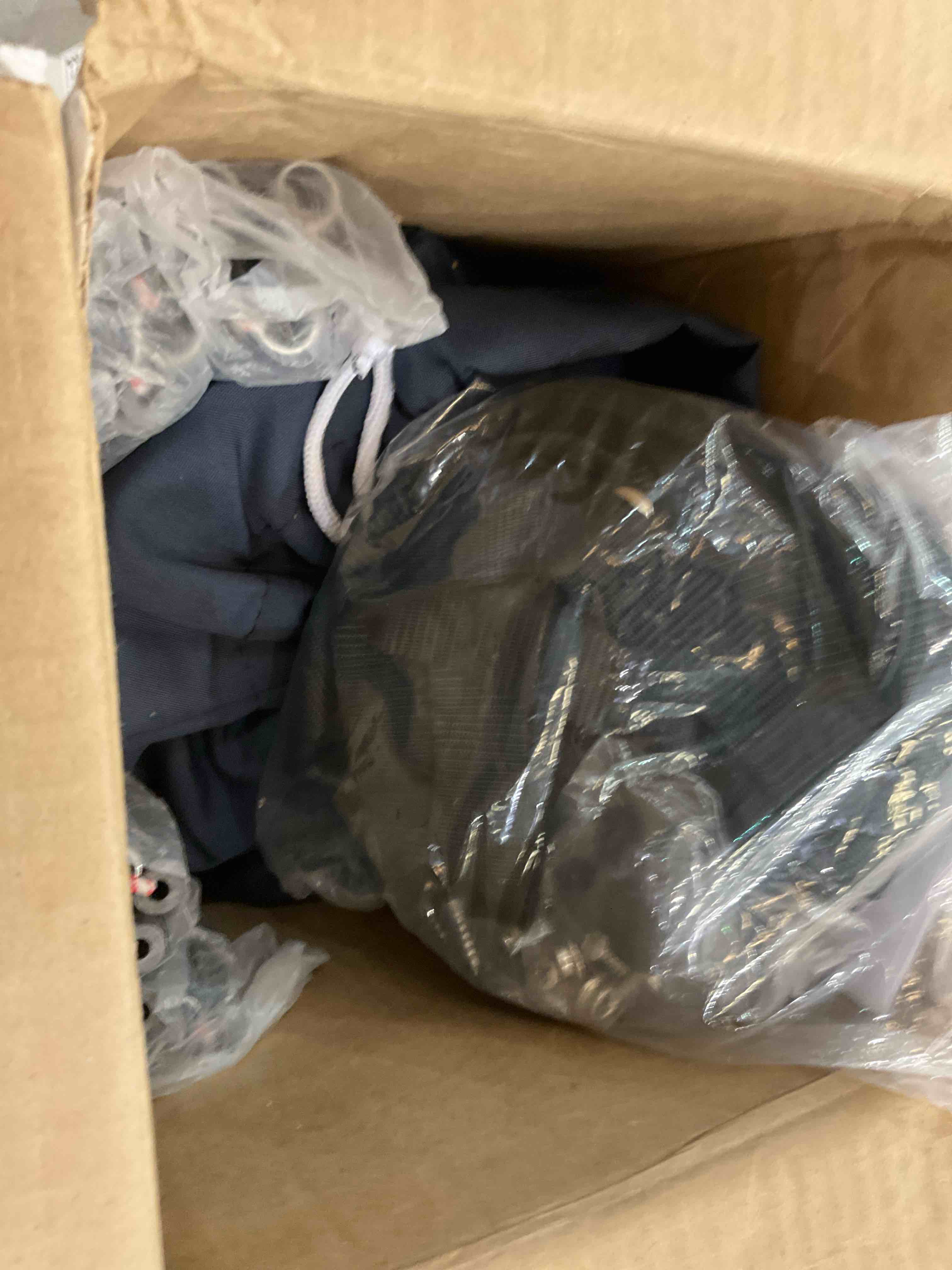 https://s3.amazonaws.com/lotting-images-prod/BargainHunt/EXS01645503_1719932241378.jpeg