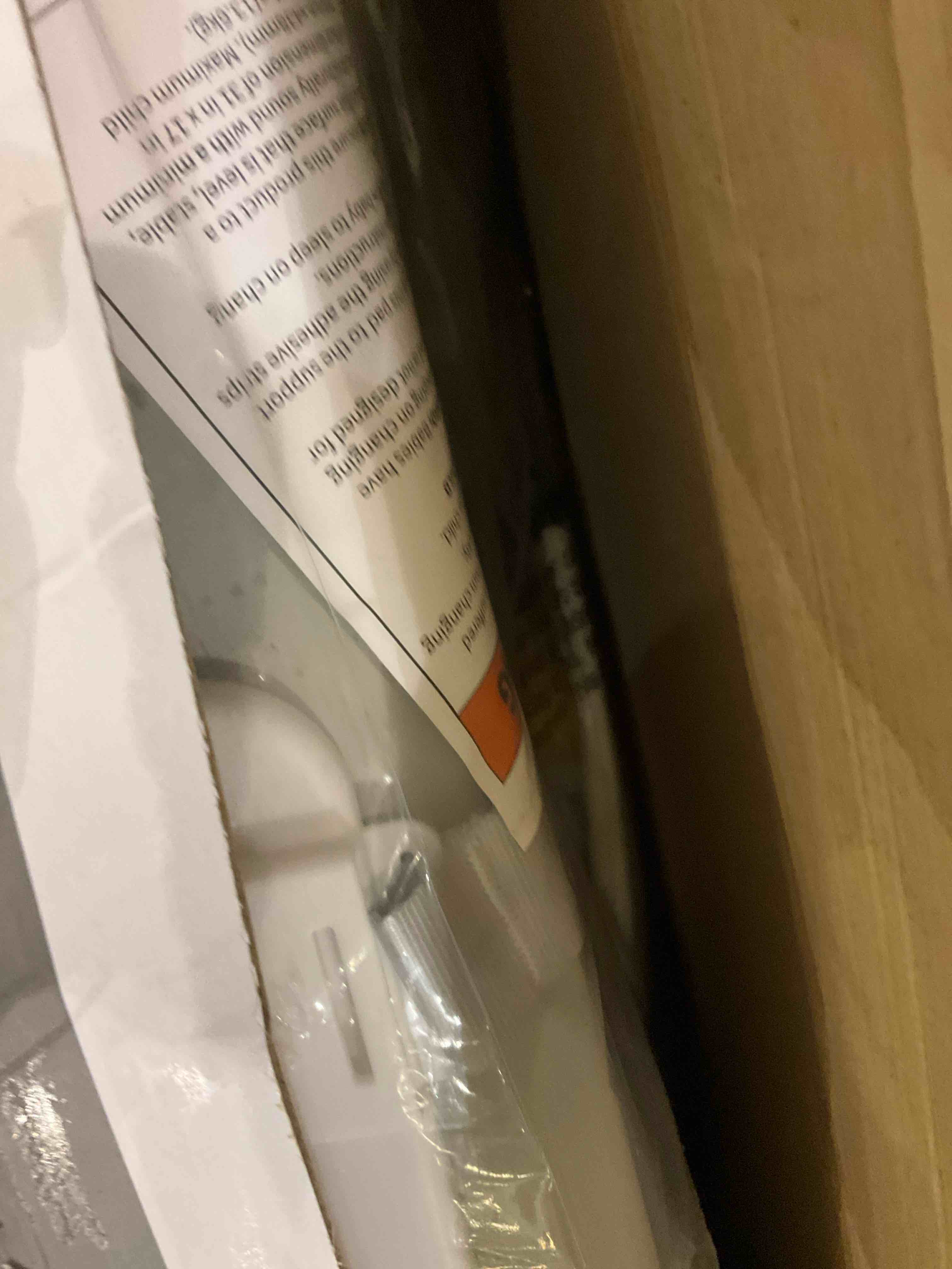 https://s3.amazonaws.com/lotting-images-prod/BargainHunt/EXS01645576_1720015874498.jpeg