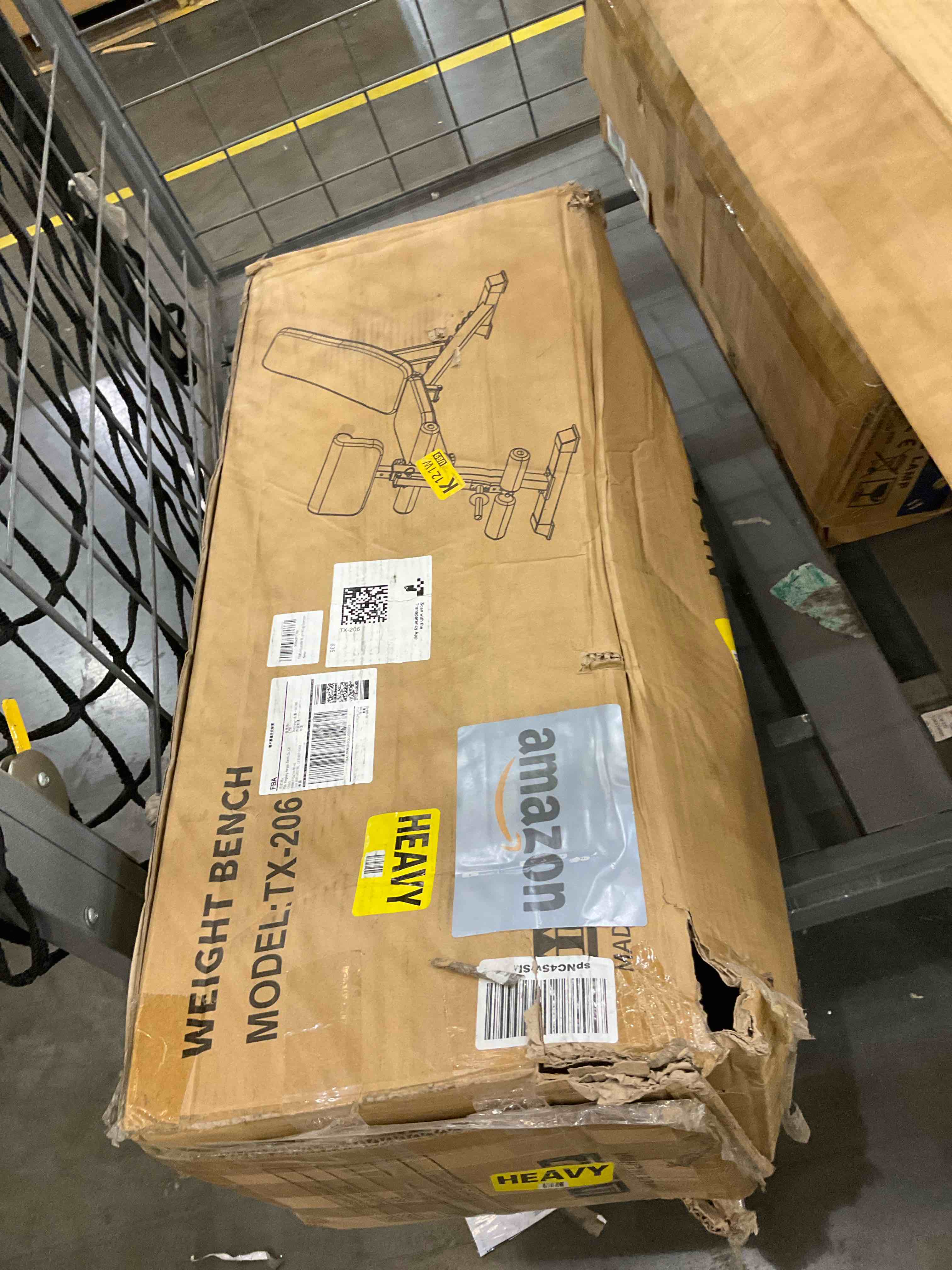 https://s3.amazonaws.com/lotting-images-prod/BargainHunt/EXS01646838_1721148900069.jpeg